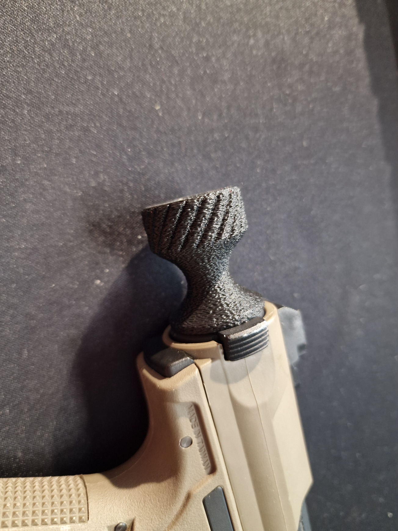 AAP01 Knob Charging Handle