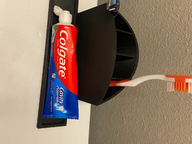 Toothbrush holder