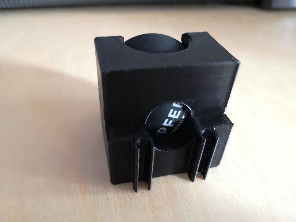 Snap on squash ball feet for Ender 3 pro by Tekti Download free STL