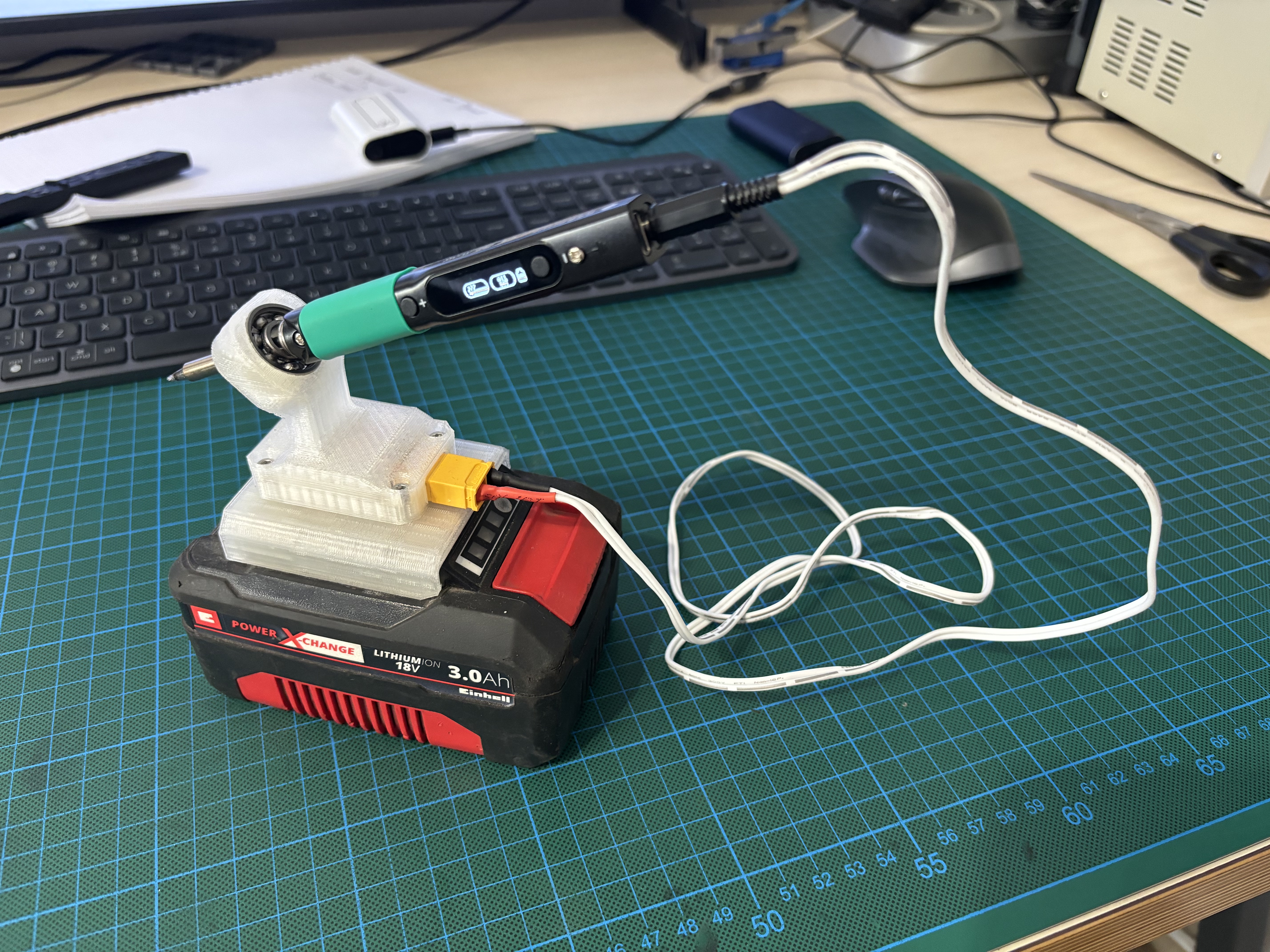 Pinecil holder for Einhell batteries