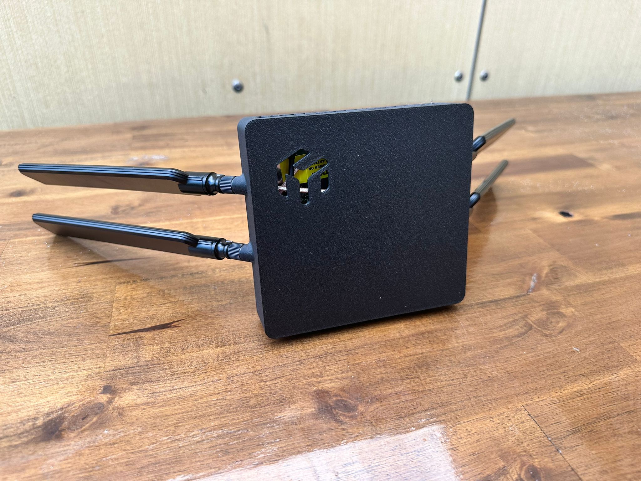 MikroTik routerboard L23UGSR-5HaxD2HaxD box