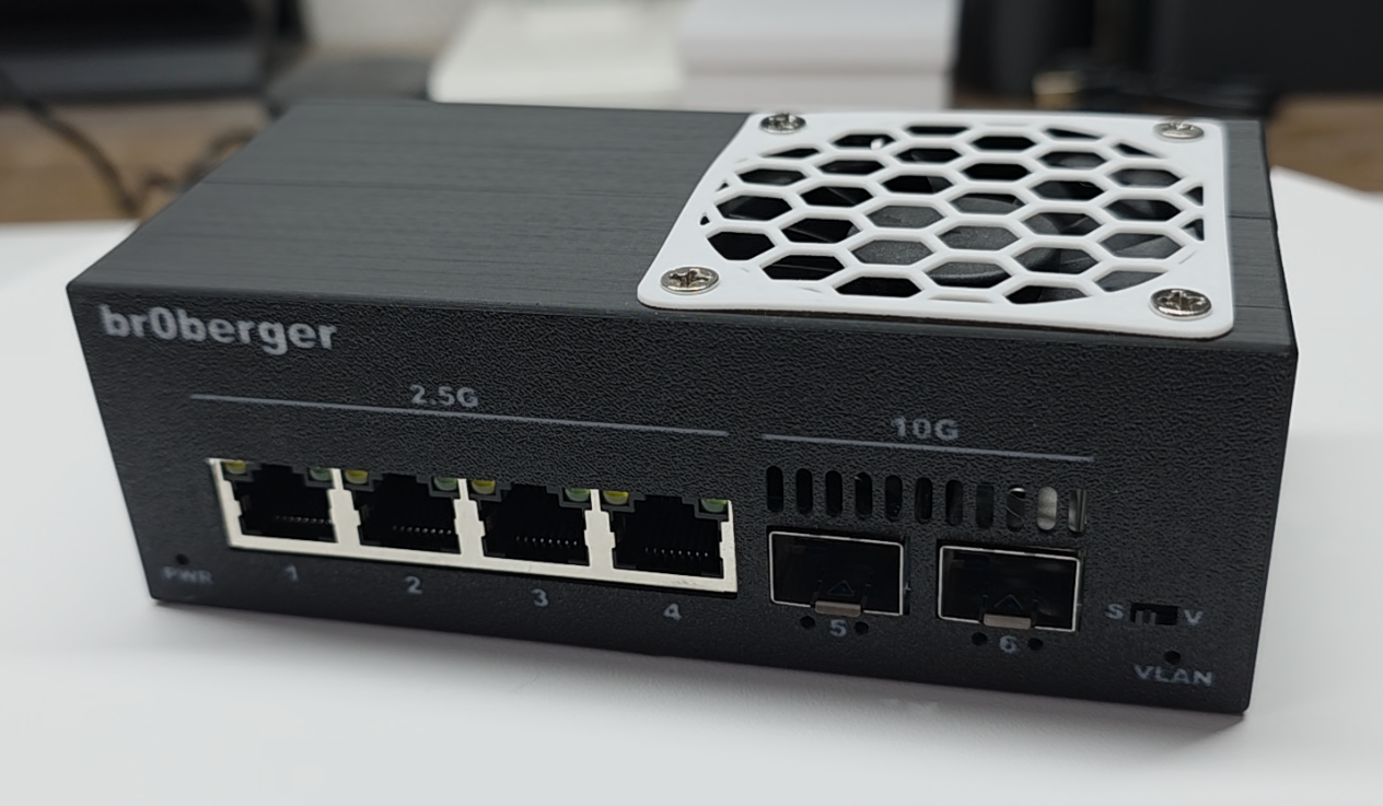 Davuaz 10G Switch Gehäuse mit Kühler / Case with Fan
