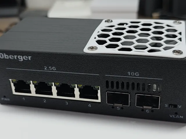 Davuaz 10G Switch Gehäuse mit Kühler / Case with Fan