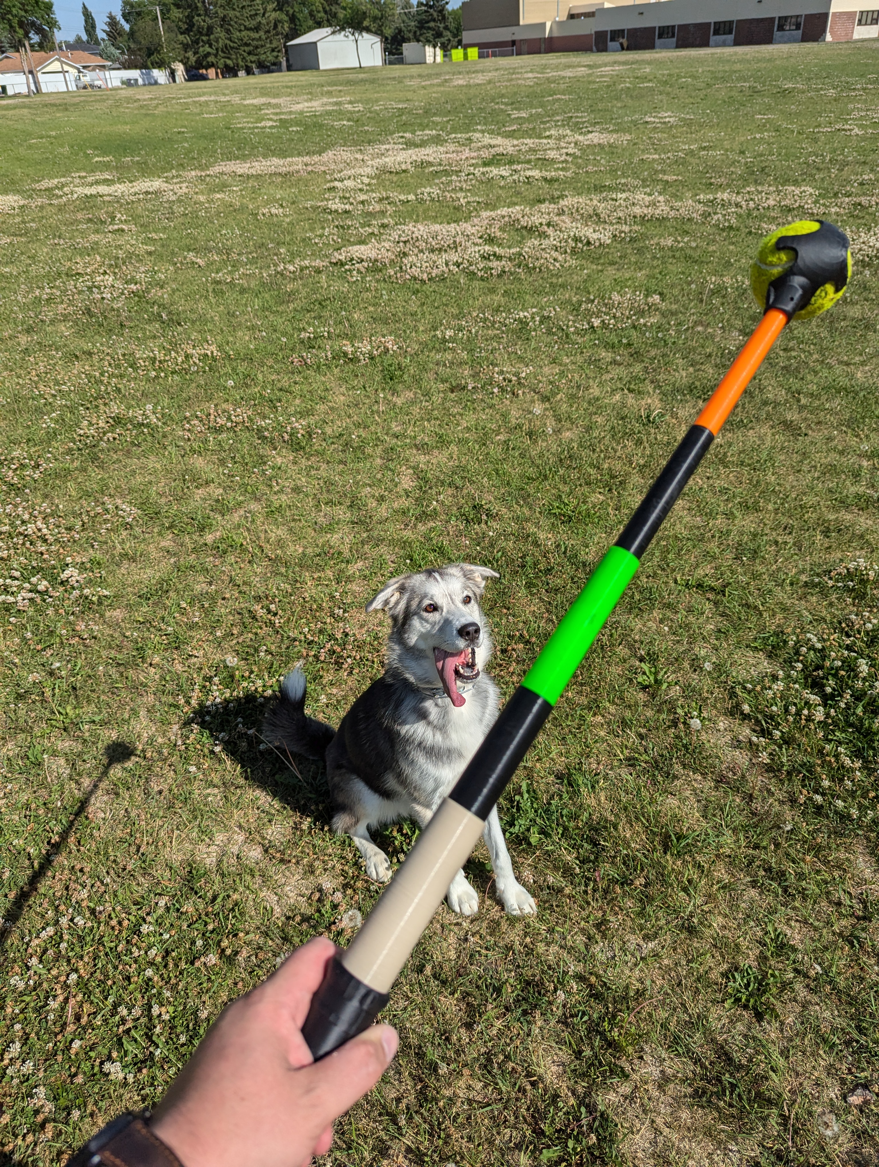 Collapsable Tennis Ball Thrower - Now With Magnets! — miniatura 2