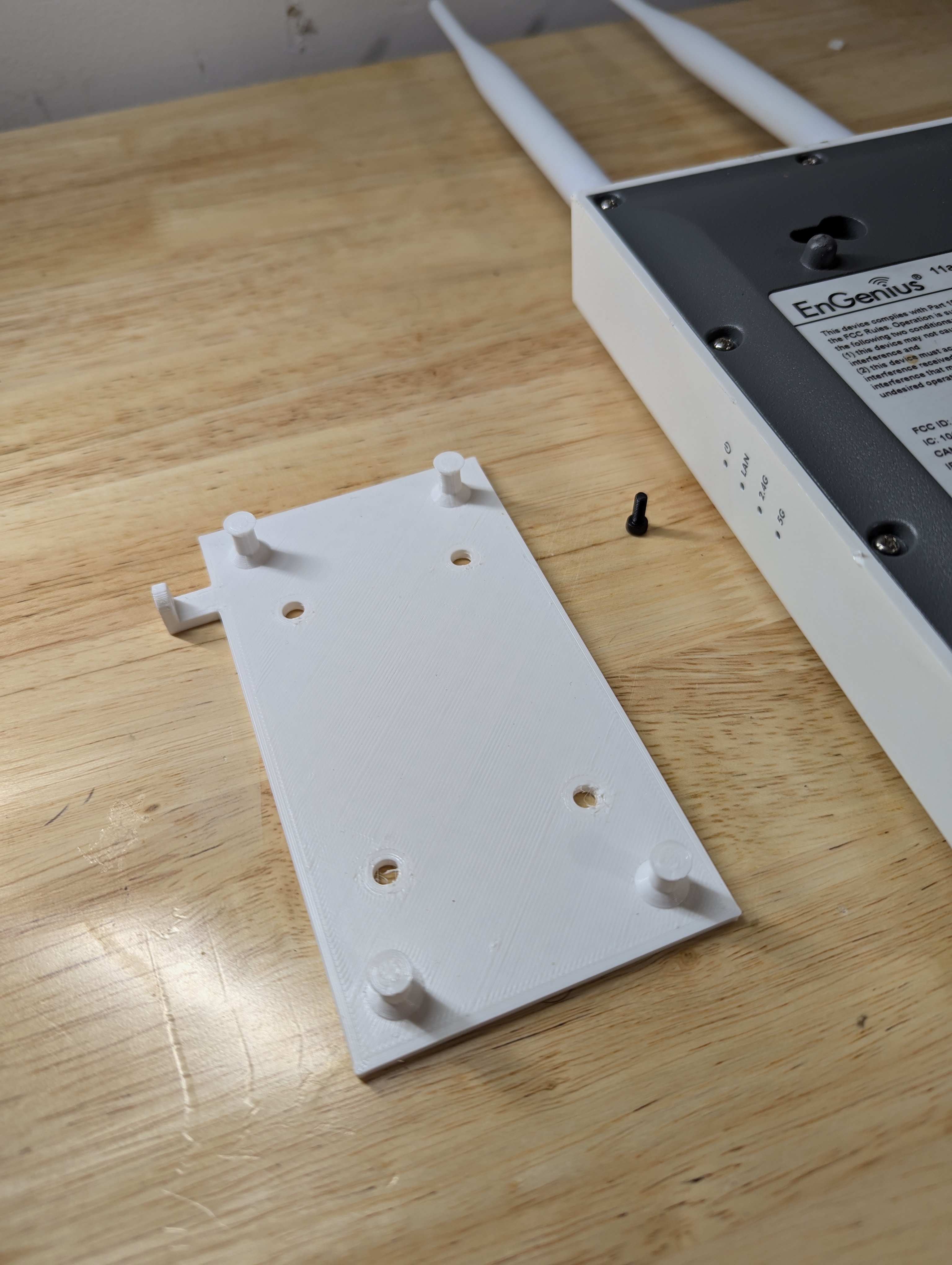 EnGenius EWS850AP/EWS850-FIT Mounting Bracket