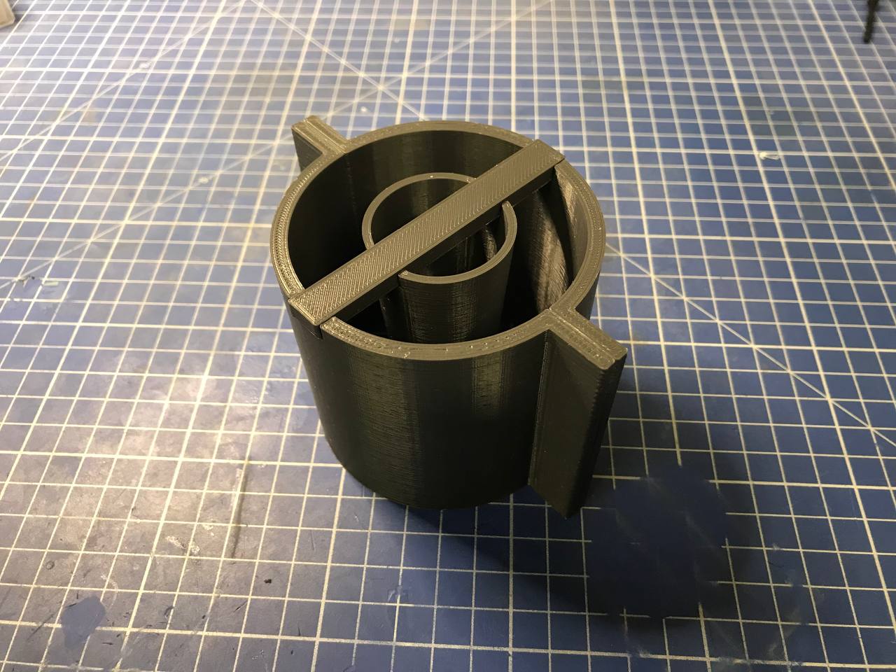 Cylinder mold