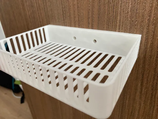 Bathroom shelfs