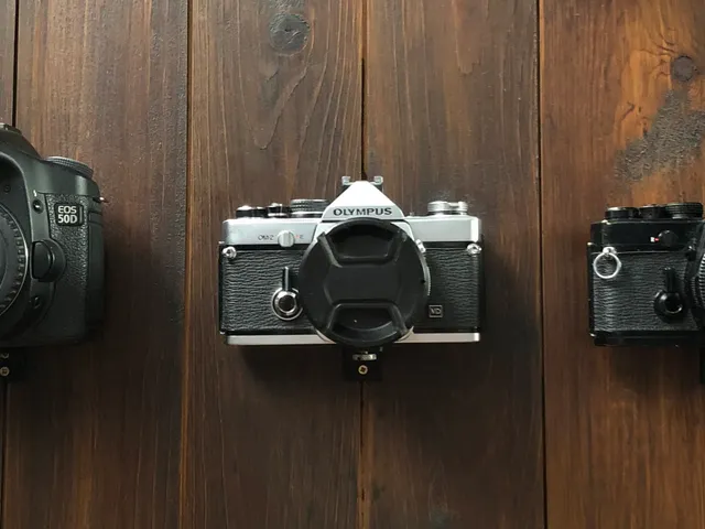 1/4 inch Camera Wall Mount