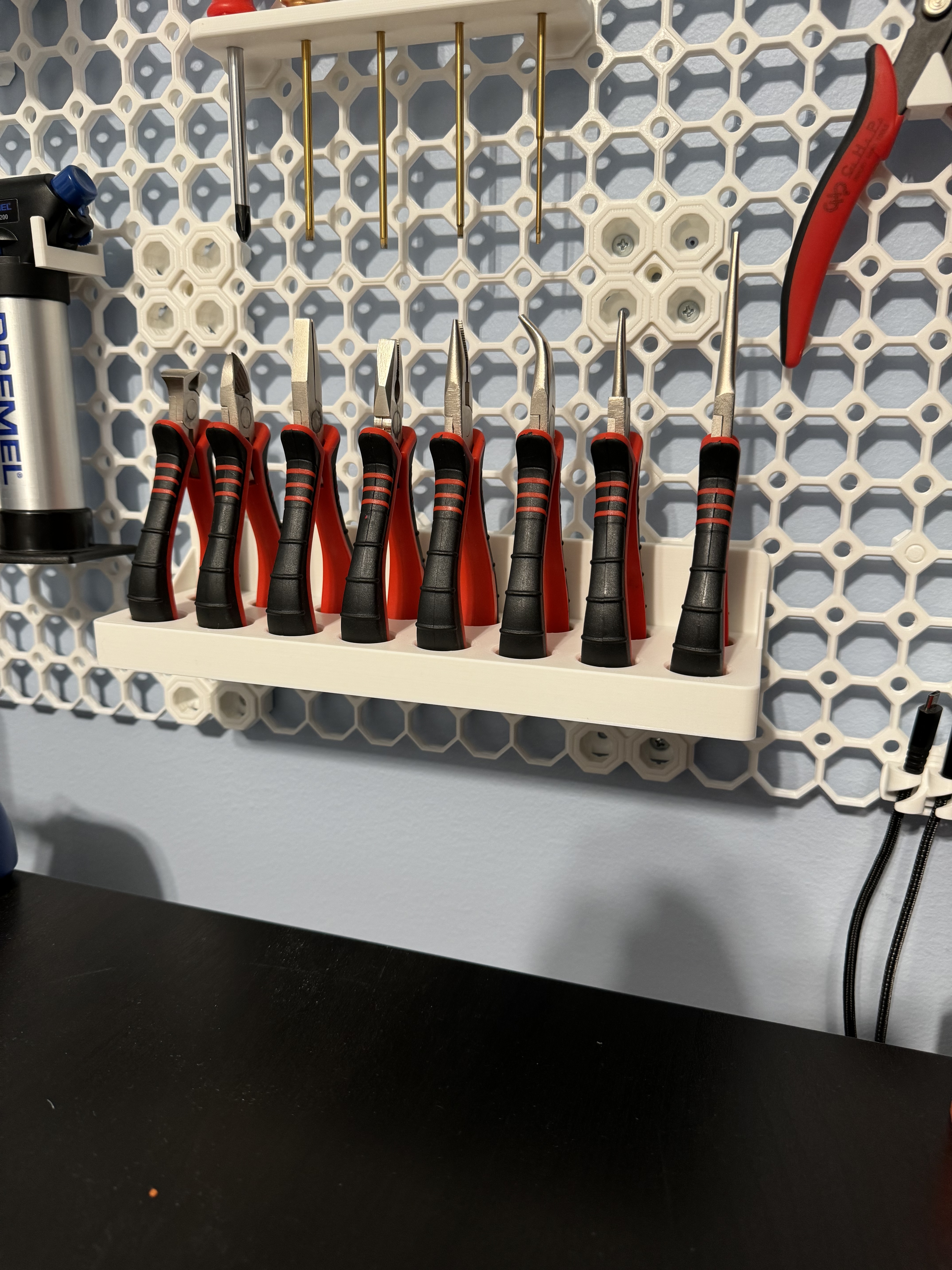 Multiboard - Jewelry Pliers Holder