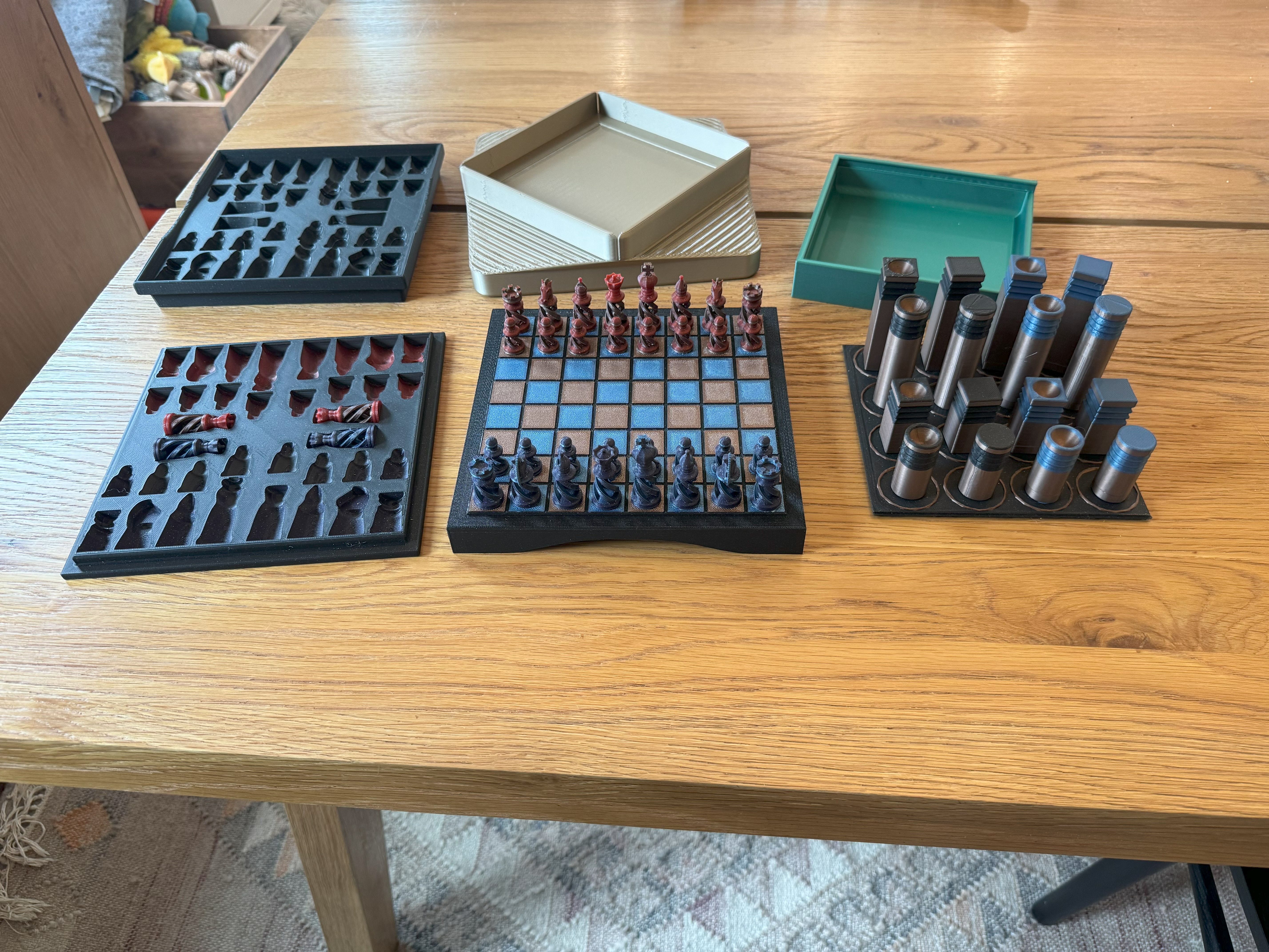 Magnetic Chess and Quarto for multimaterial printers