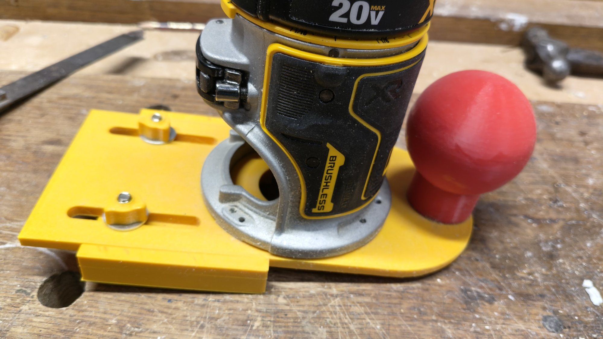 Dewalt DCW600 4" baseplate and rebate fence