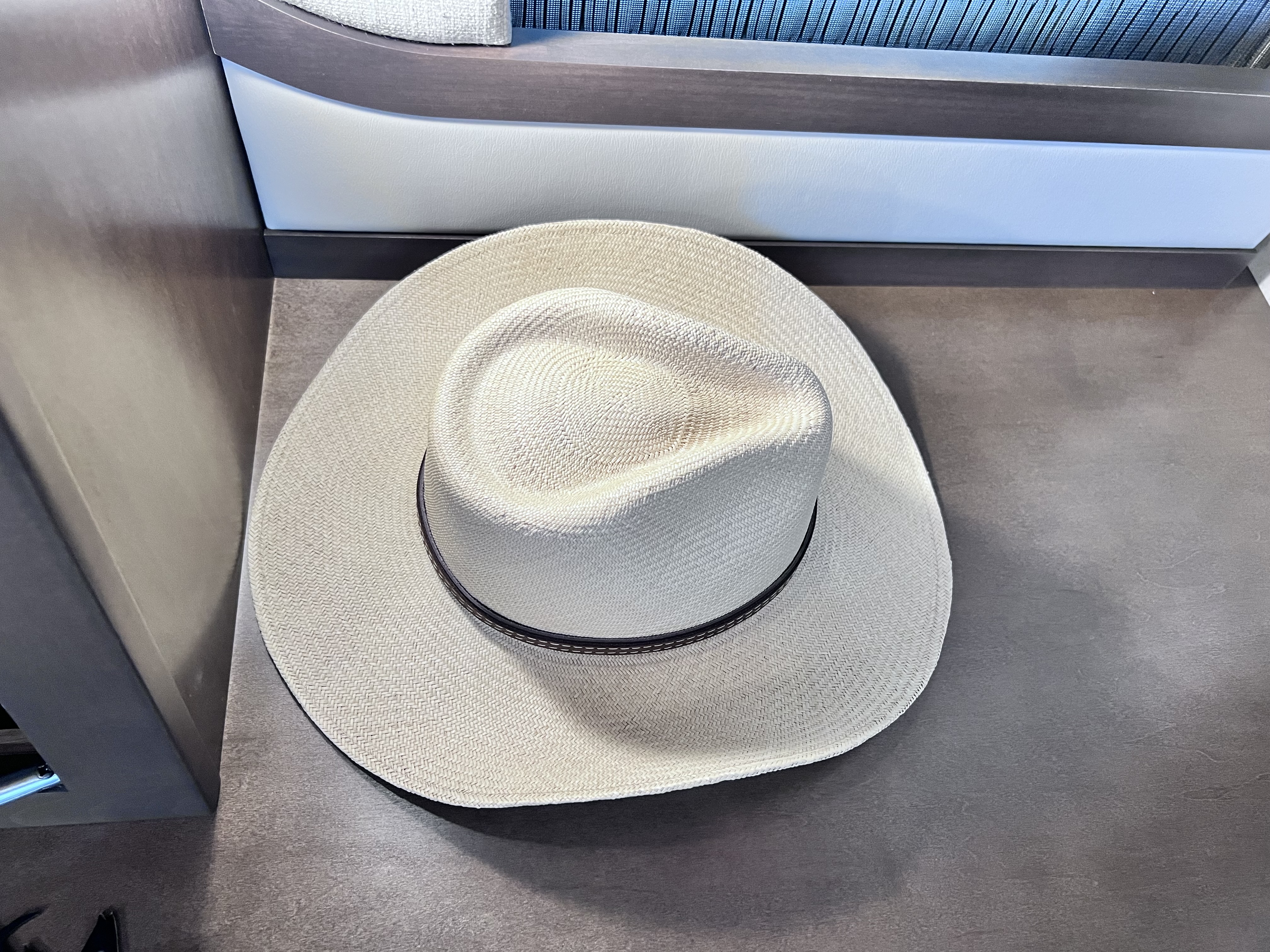 Cowboy Hat Wall Shelf
