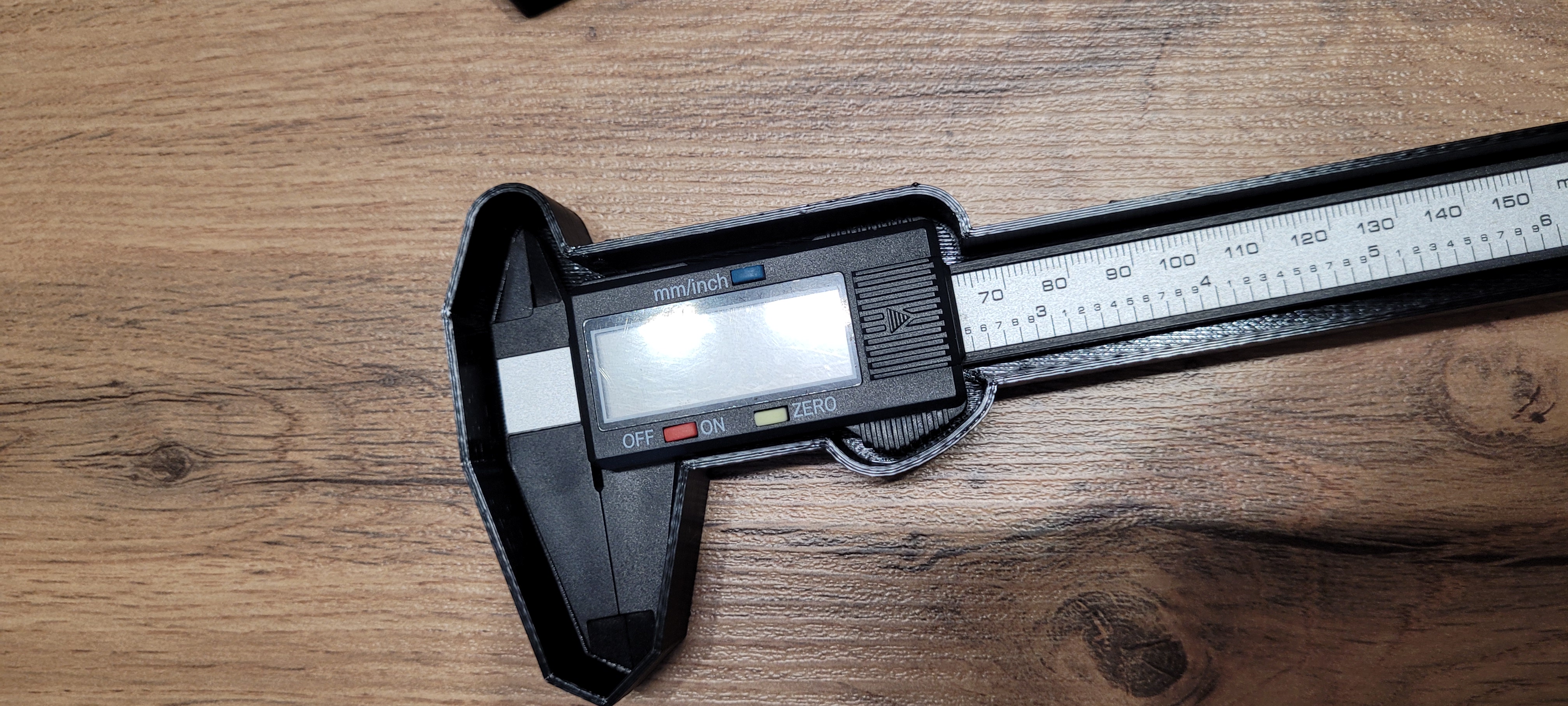 Miniatura 2 do modelo 3D caliper box