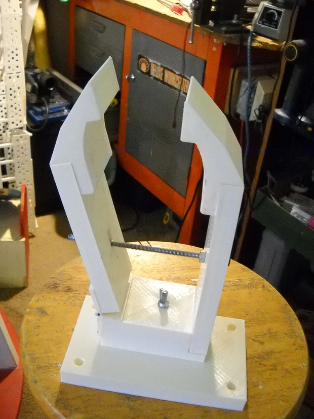 Leather vise