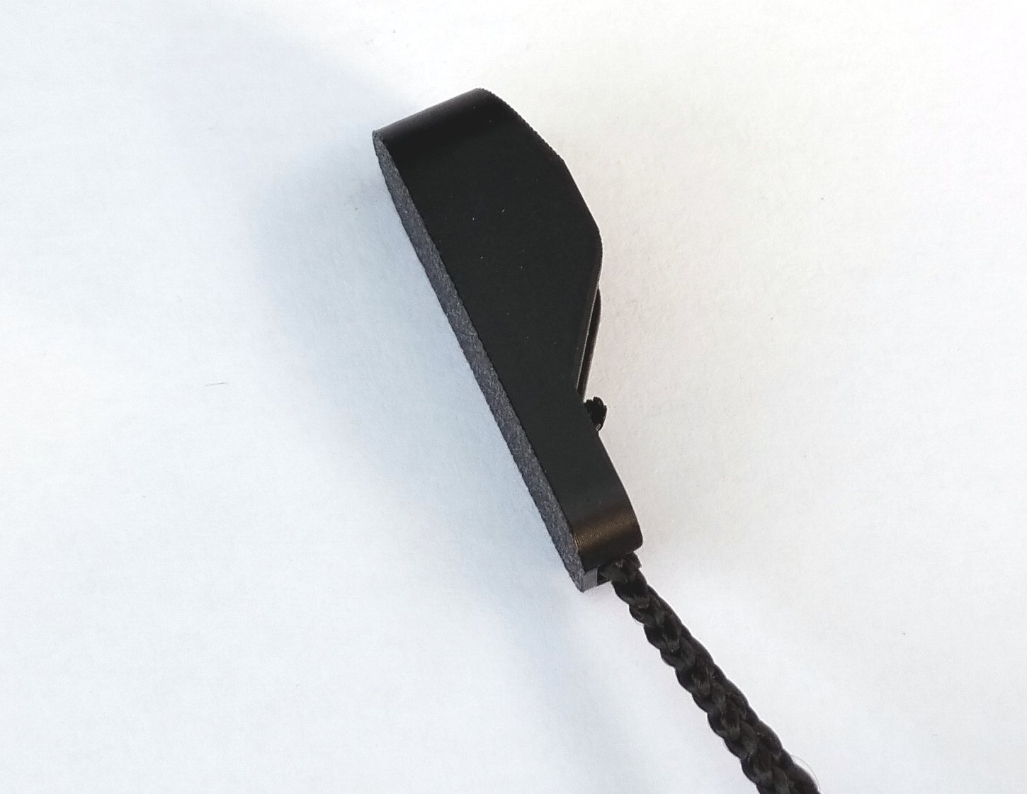 Mazda 3 Gen 2 parcel shelf rope clip