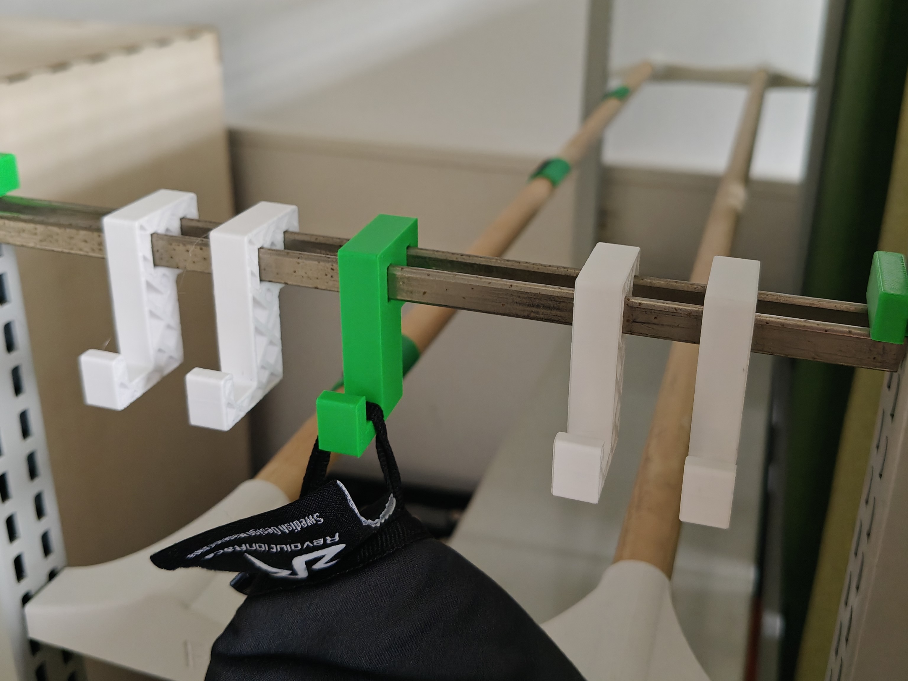 Coat Hanger — thumbnail 2