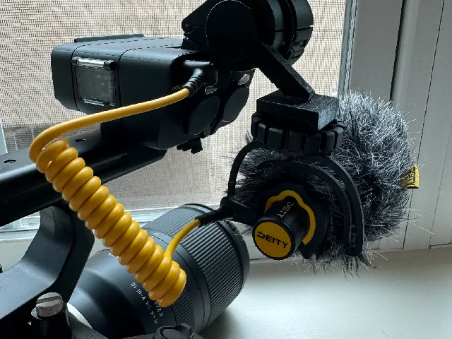 Sony FX3/30 XLR Handle Adapter for Cold Shoe Mics