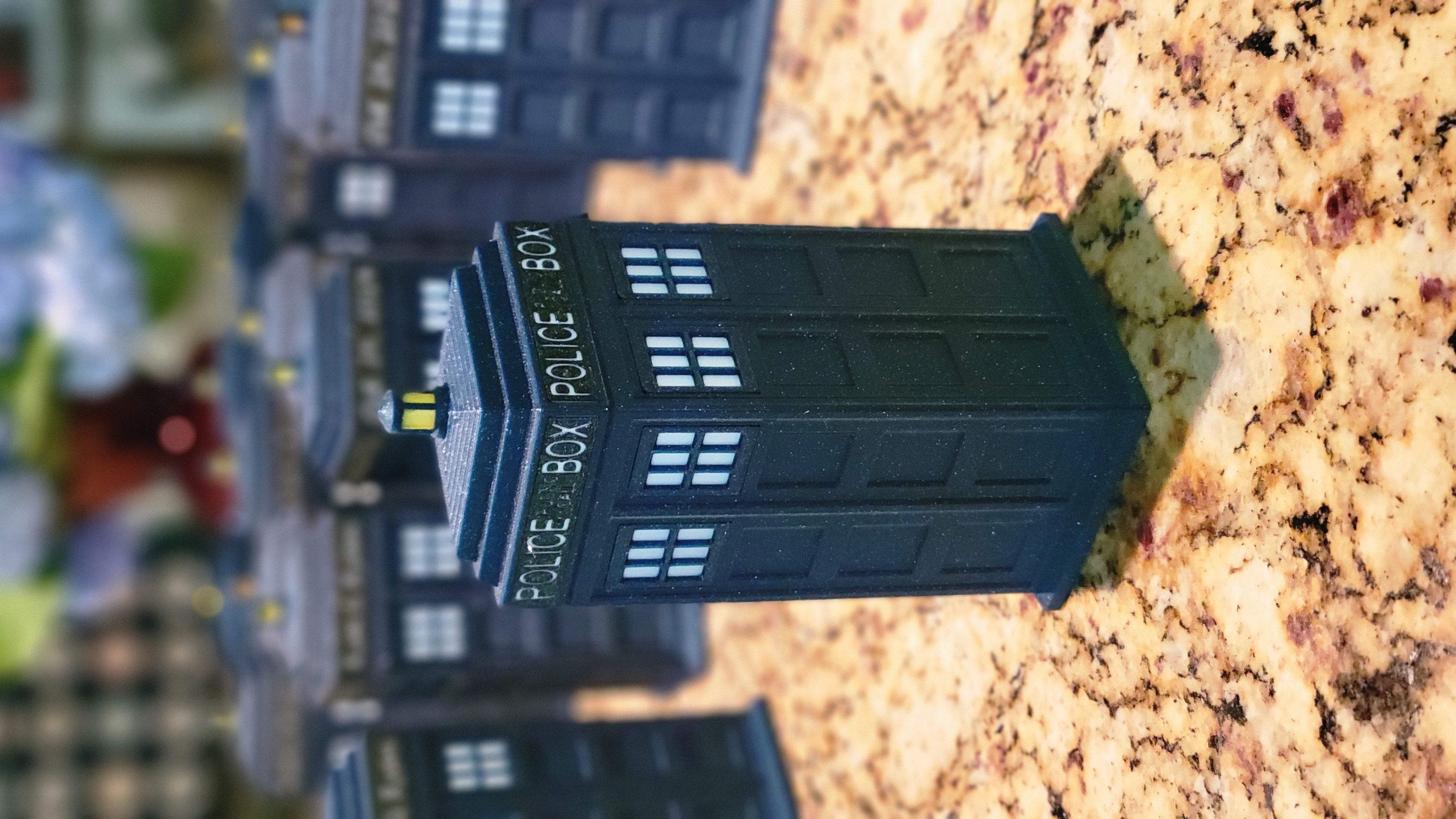 TARDIS Twisty Puzzle Easy Color