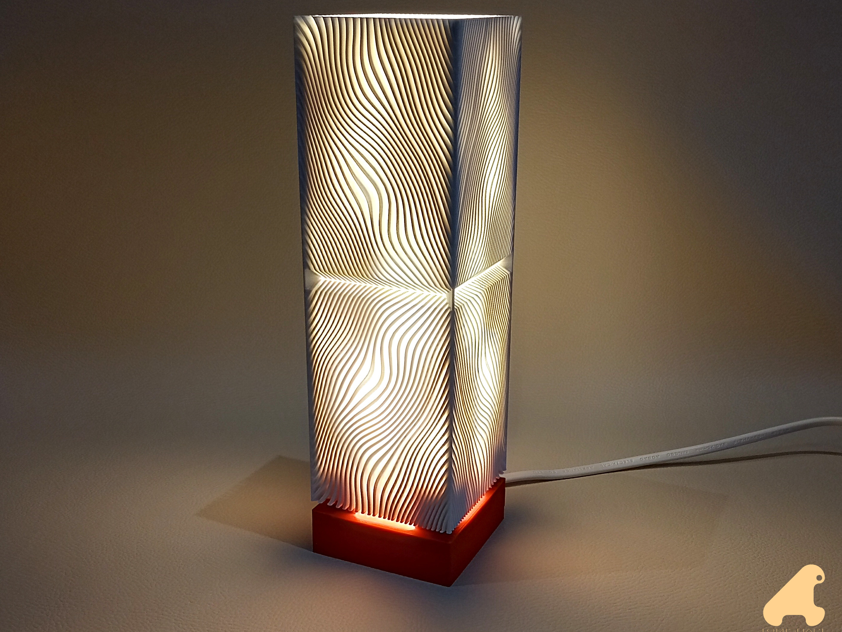 LAMPE NORTH TRIBE- TOMISHAPE