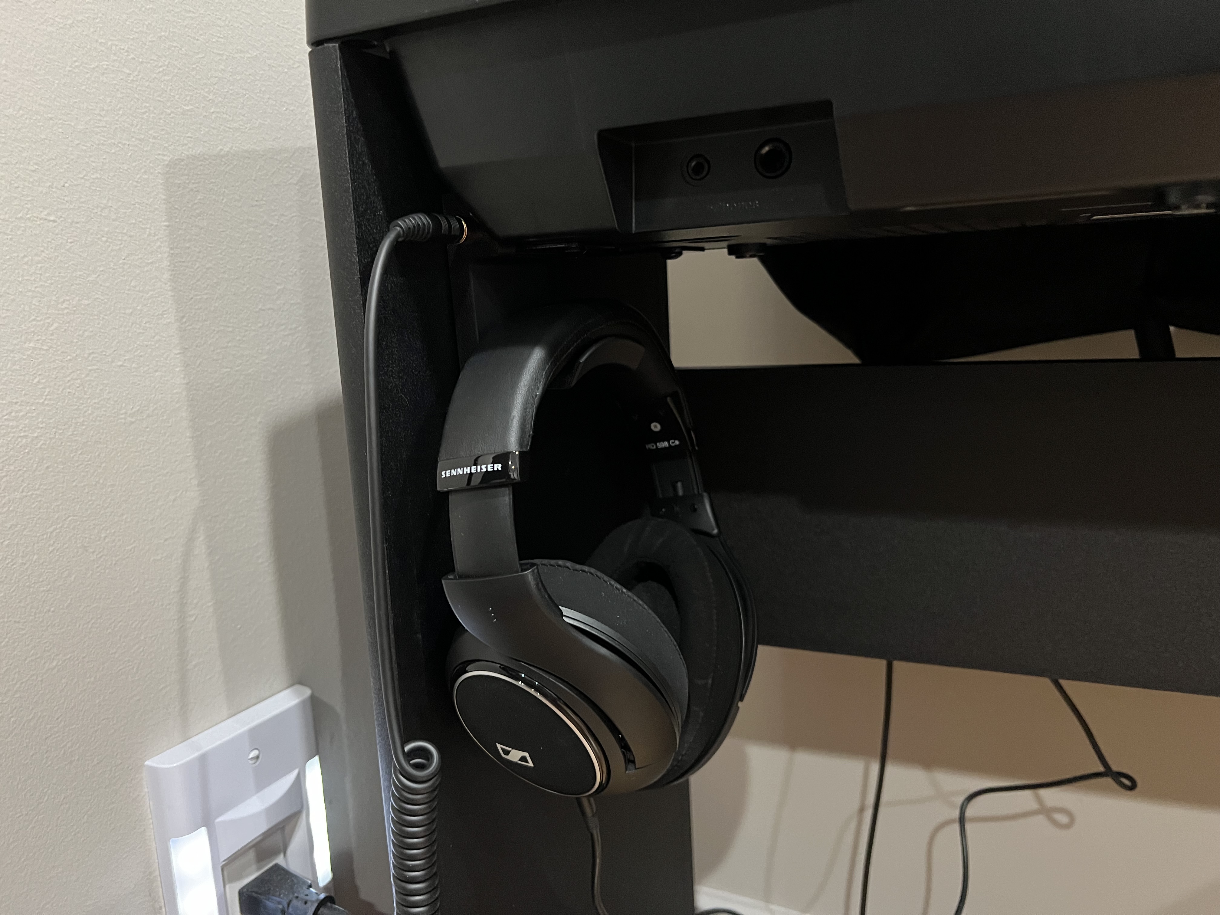 Headphone Hanger for Roland FP-30 and FP-30X Piano Stand (KSC-70)