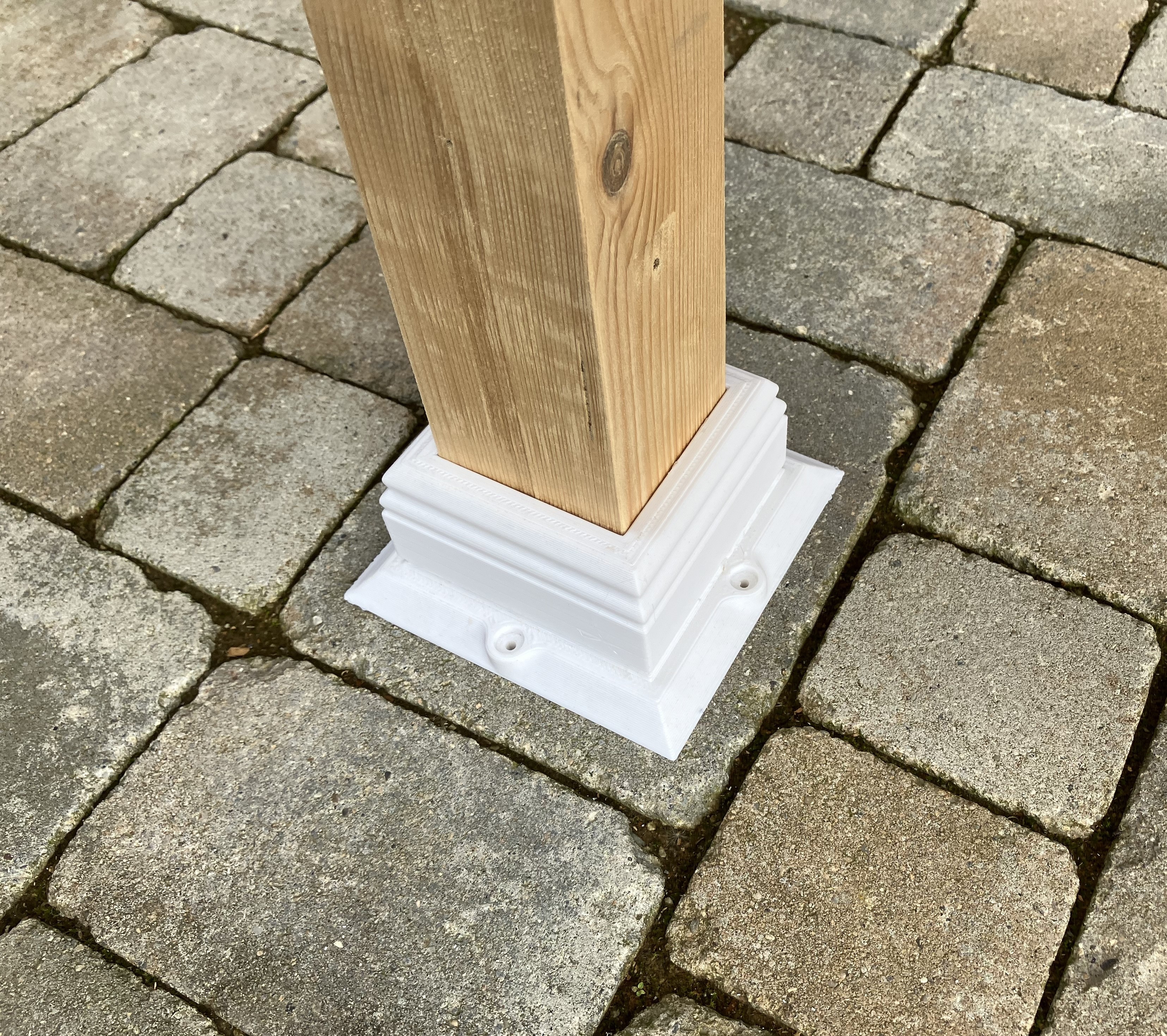 Pfostenschuhe post anchors Vinatge;  Kapitell, Cap, Pfostenträger, Pfostenanker, Säulenträger