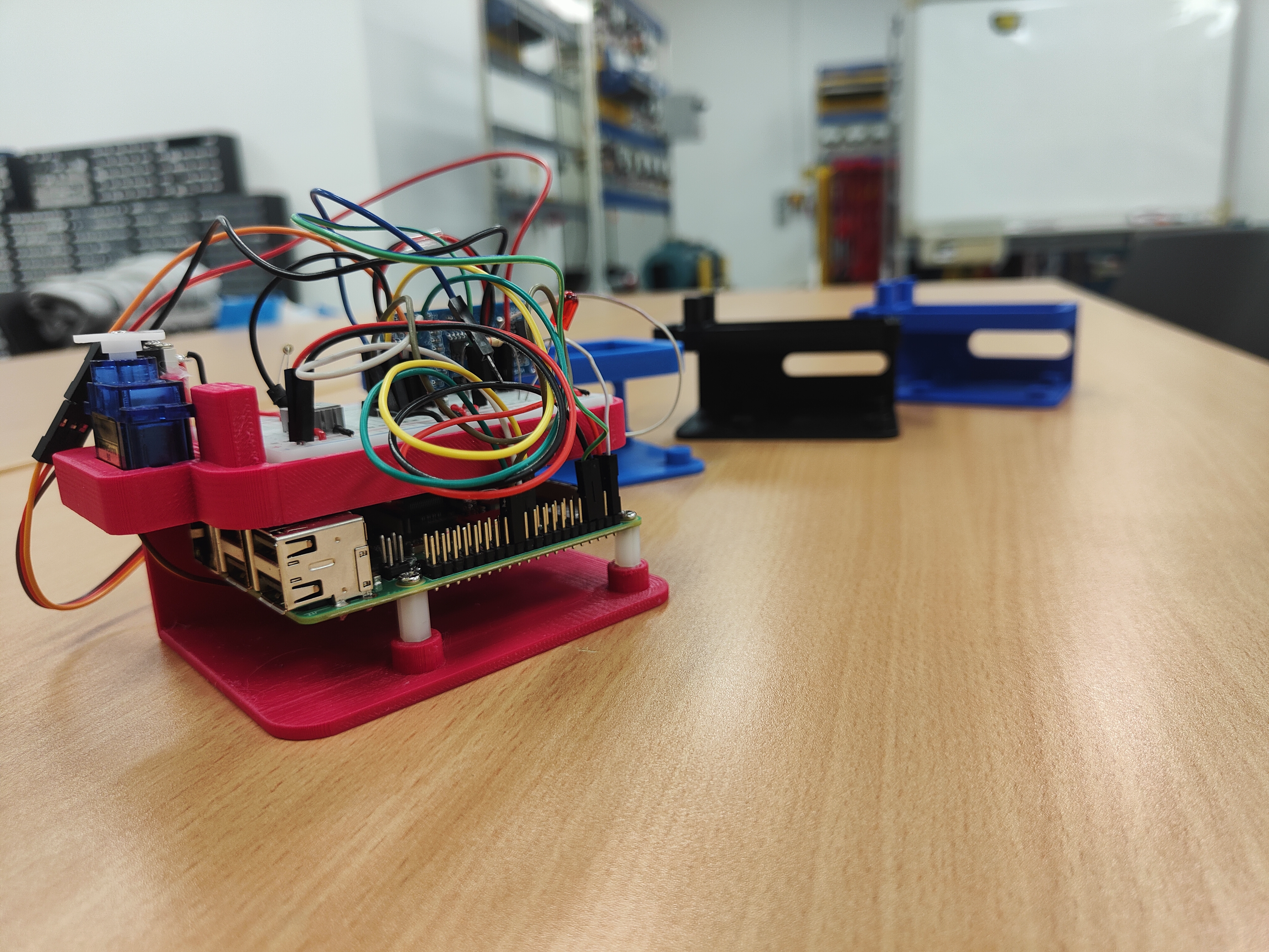 Miniatura 5 do modelo 3D Raspberry pi 3b+ &  Breadboard Case