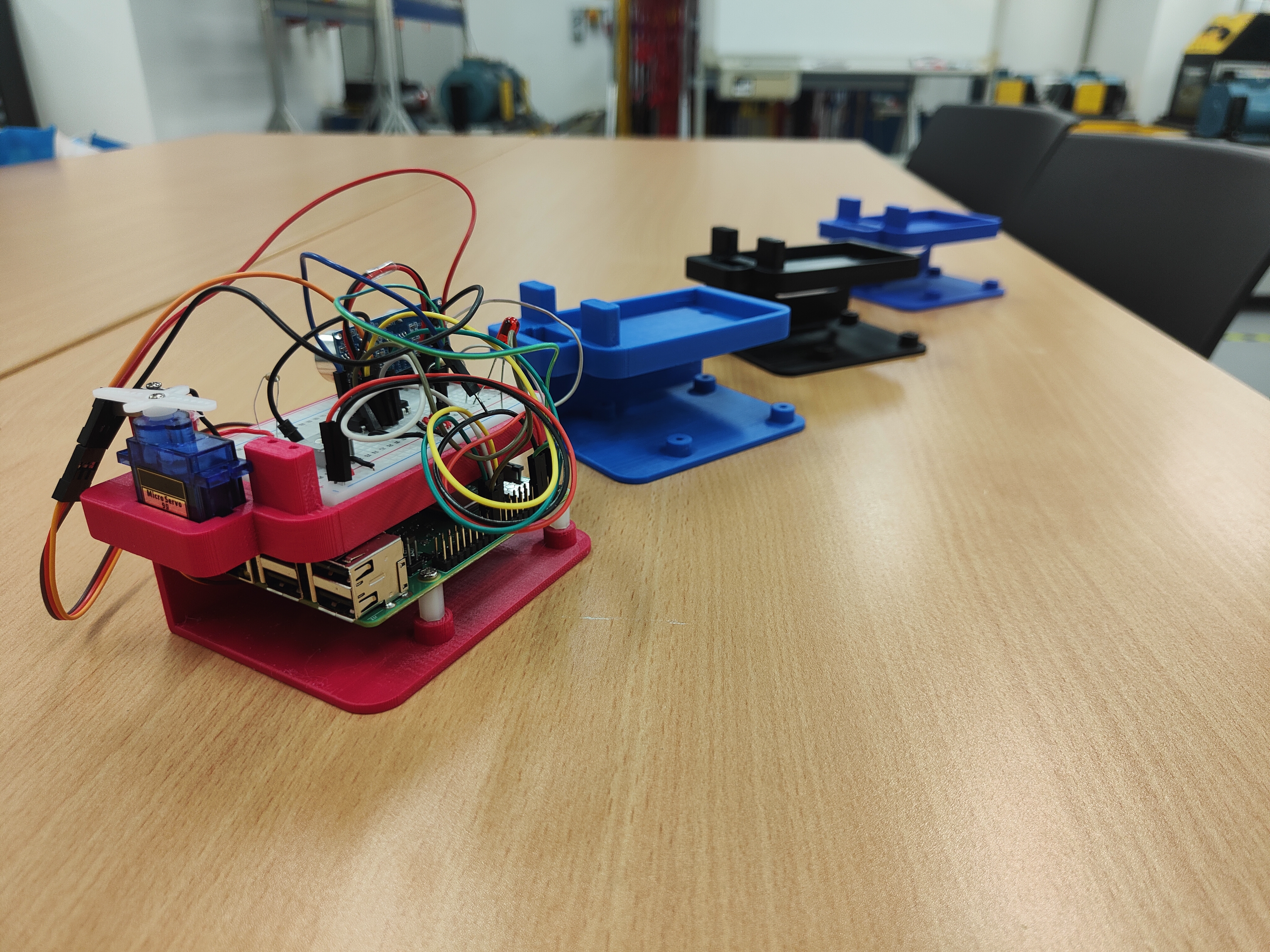 Miniatura 6 do modelo 3D Raspberry pi 3b+ &  Breadboard Case