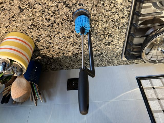 Hydroflask Bottle Brush Stand, Multicolor