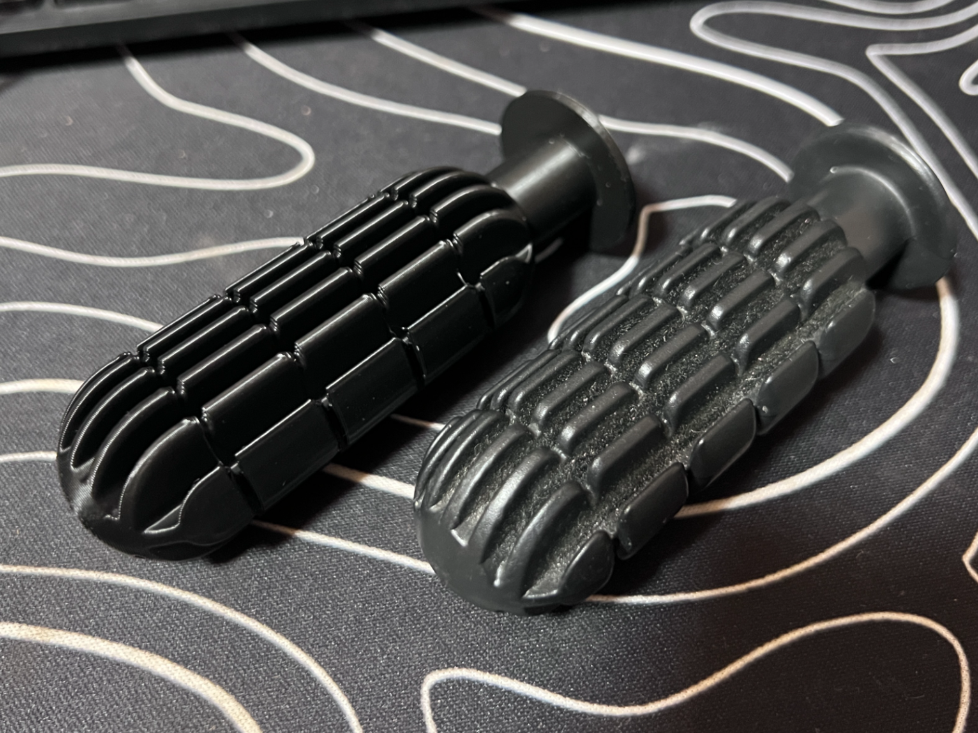Grip Handle and Lid for soccer game board (kicker)