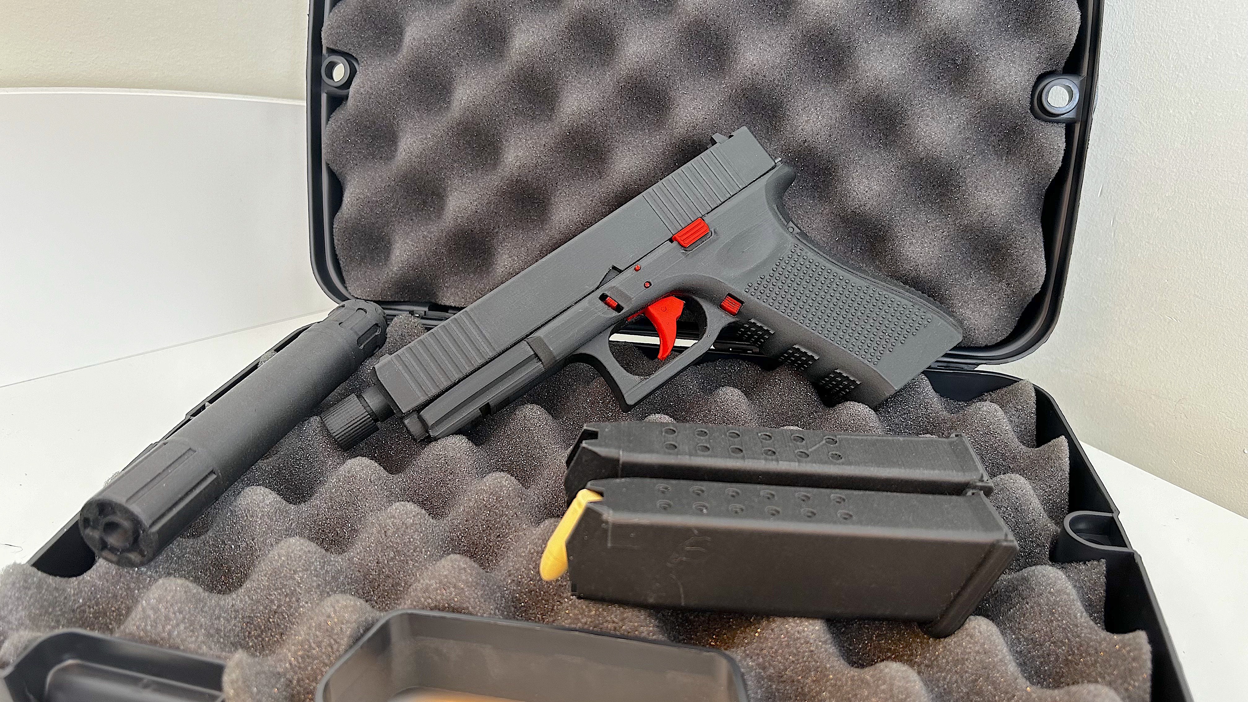 Standard props pistol, slide & barrel upgradeable by iczfirz Download