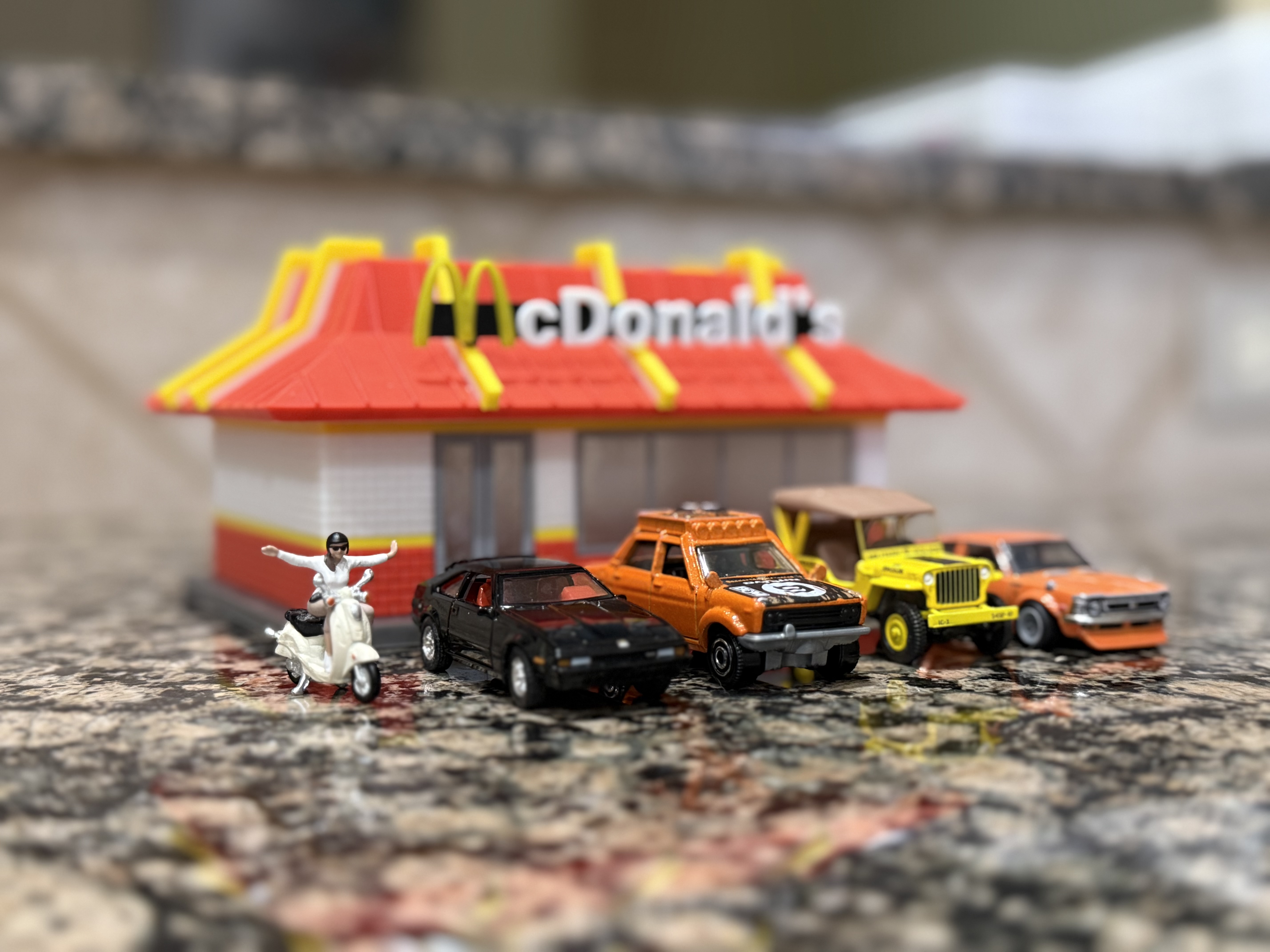 1:64 Classic Mcdonald's Diorama — thumbnail 6