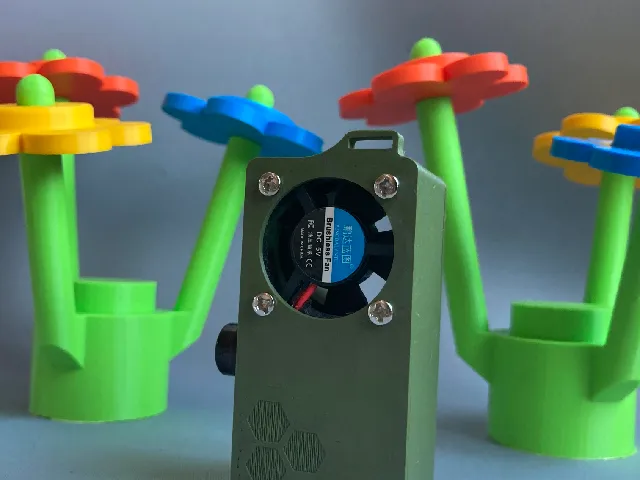 Tiny portable pocket fan