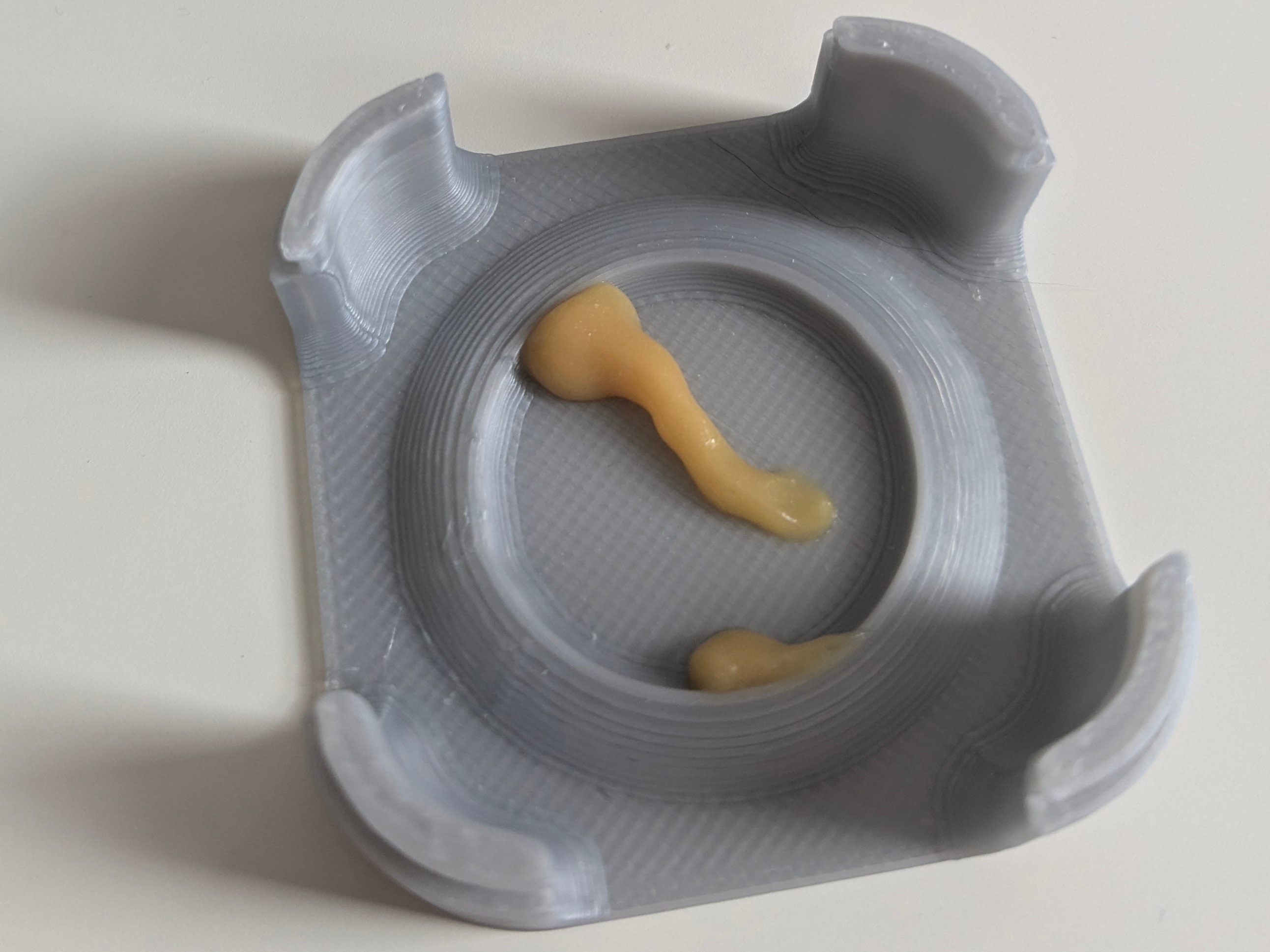 Miniatura 2 do modelo 3D Redesigned roach / ant trap (bait station)