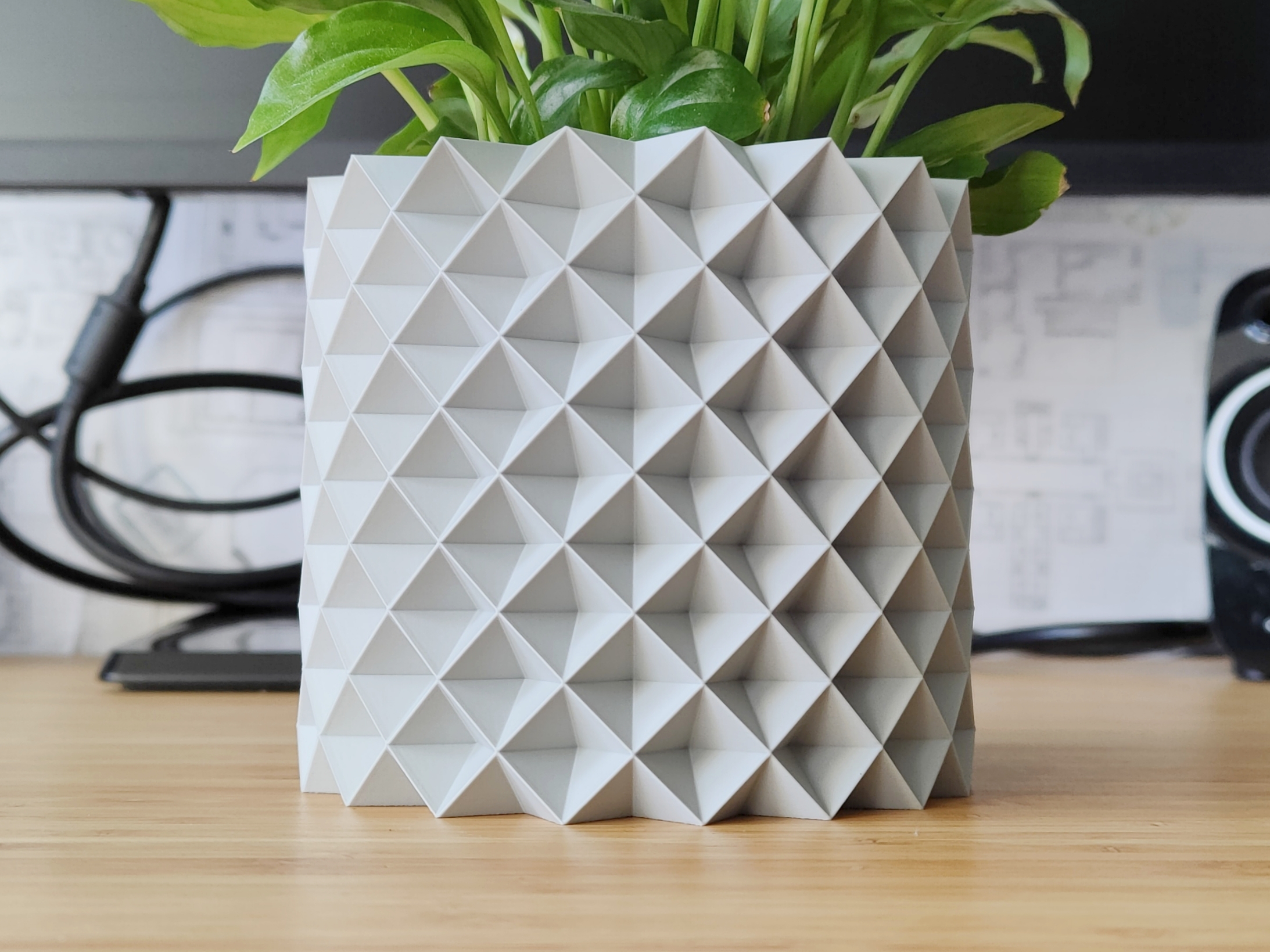 Quartz Plant pot and Planter - Vase mode design