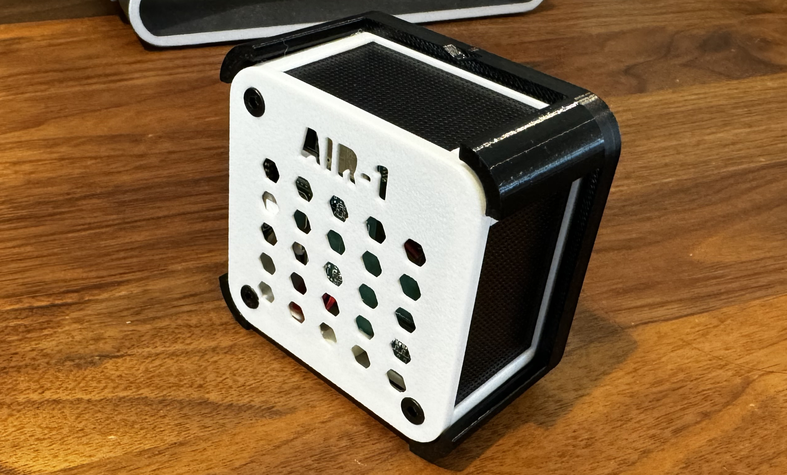 Apollo Automation Air-1 Wall Mount — miniatura 2