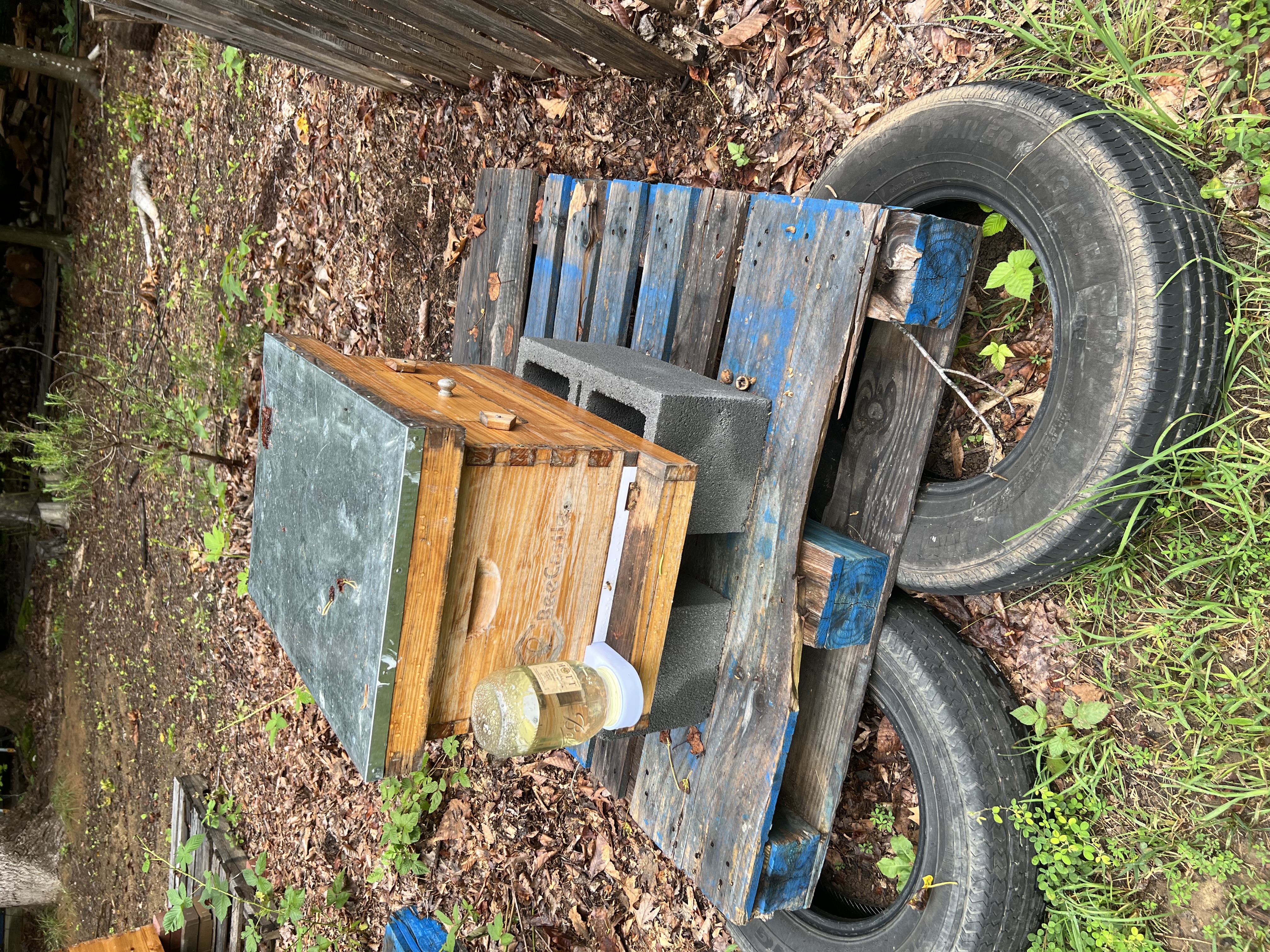 8-frame entrance reducer for boardman feeder