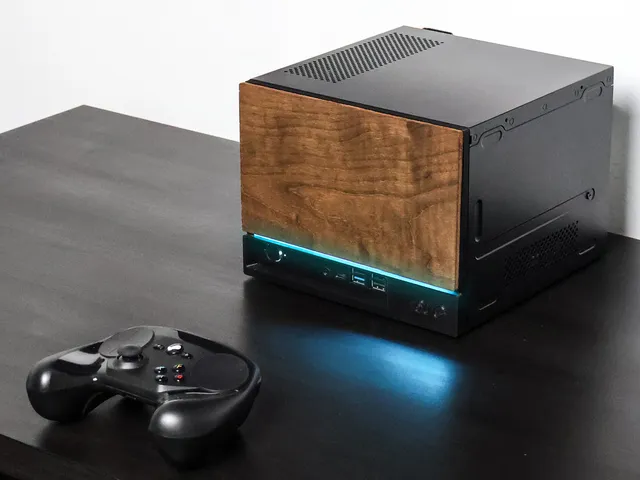 SUG: STEAMY-MEET Gaming PC Case