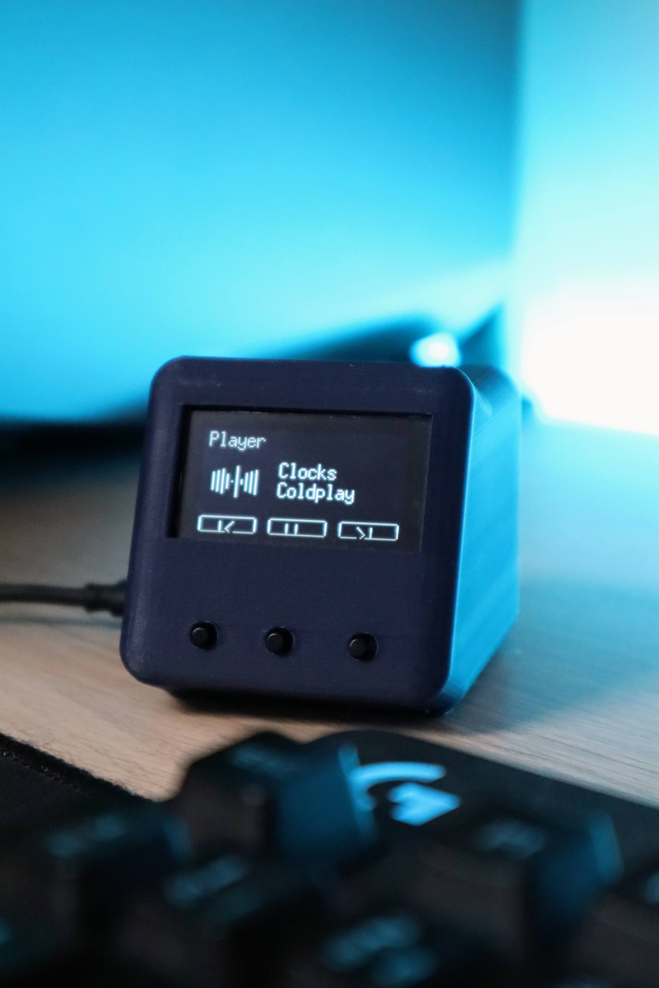 DeskMate Mini Smart Display