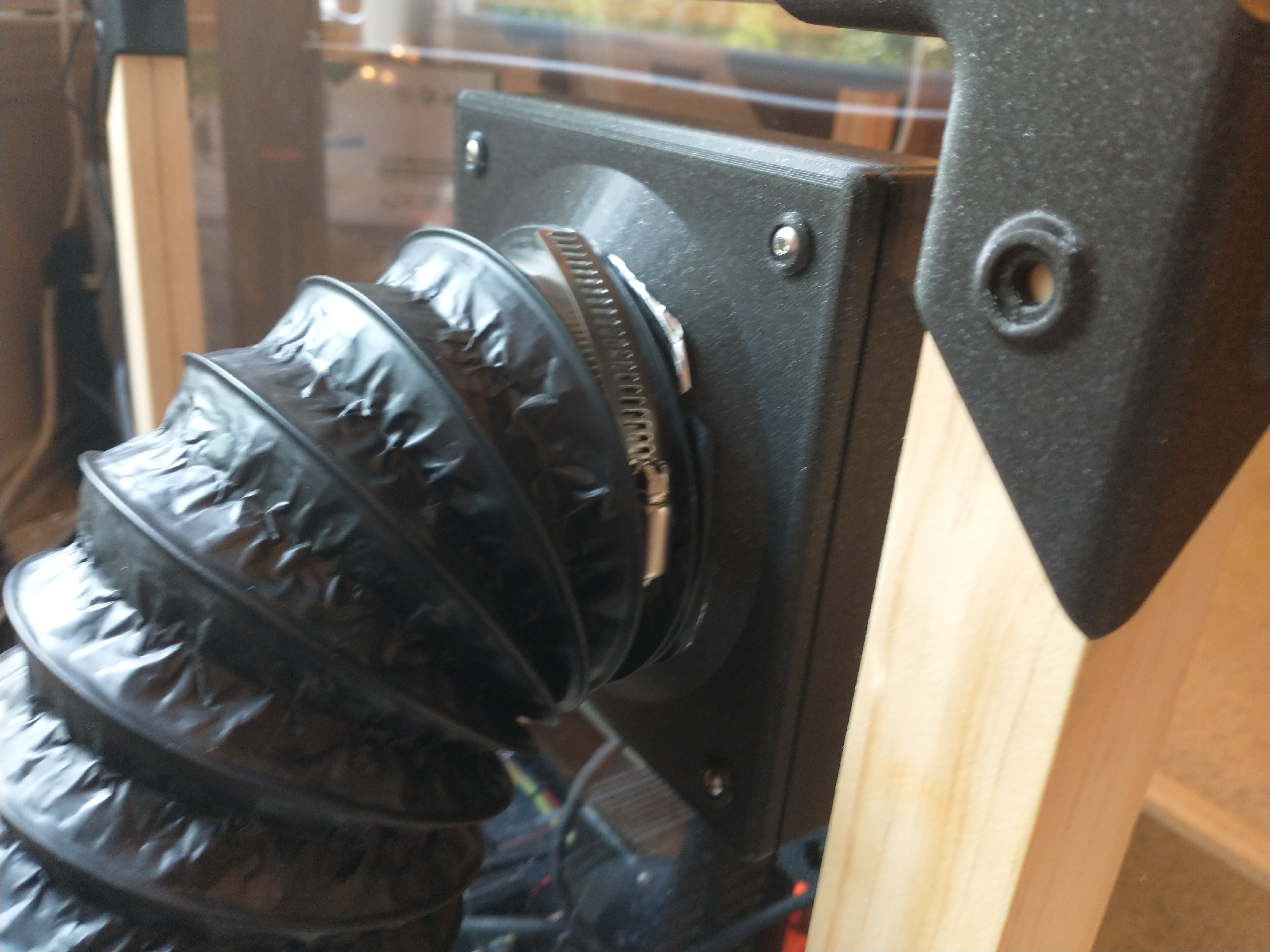 140mm fan to 100mm duct enclosure exhaust
