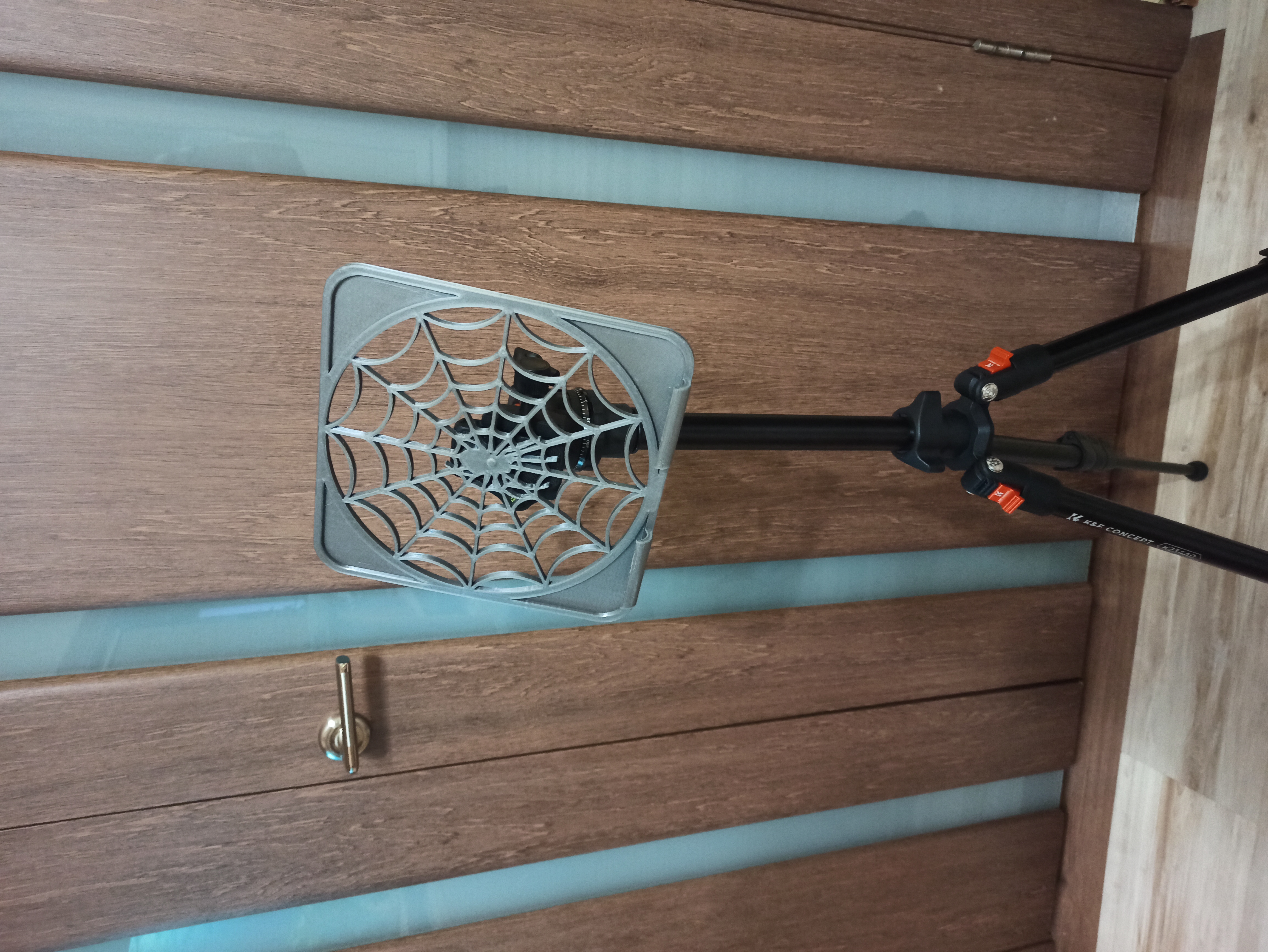 Tablet PC stand for a tripod - Lectern