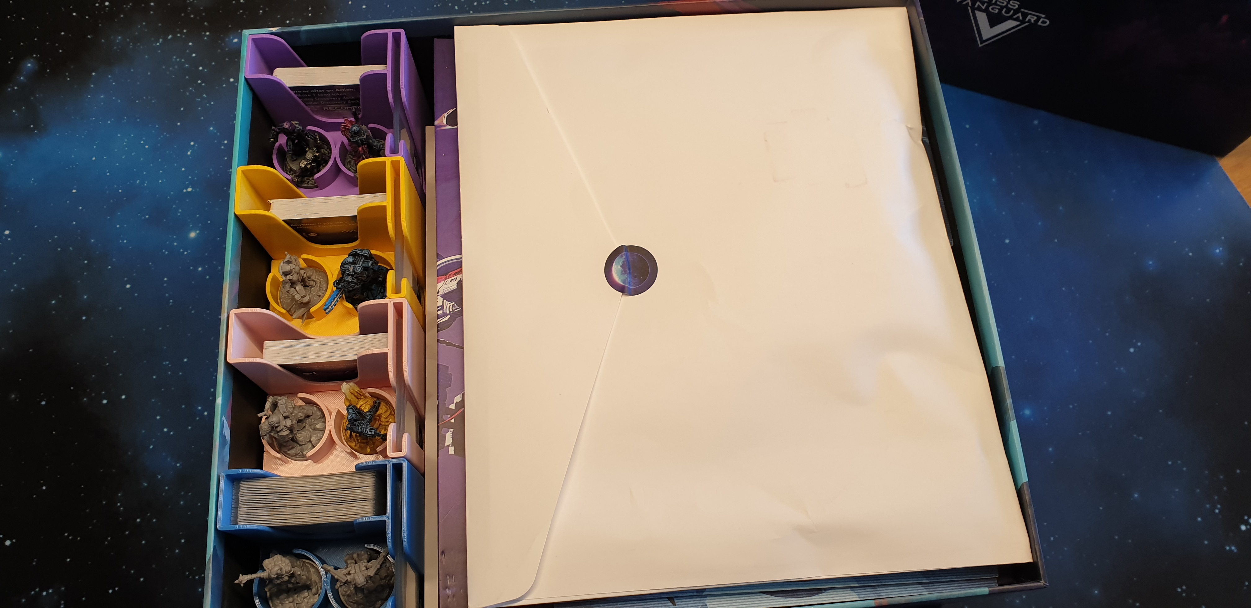 Invincible ISS Vanguard Insert — miniatura 13