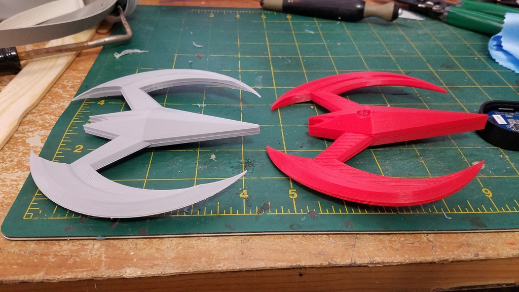 Miniatura 3 do modelo 3D Batman Beyond Batarang