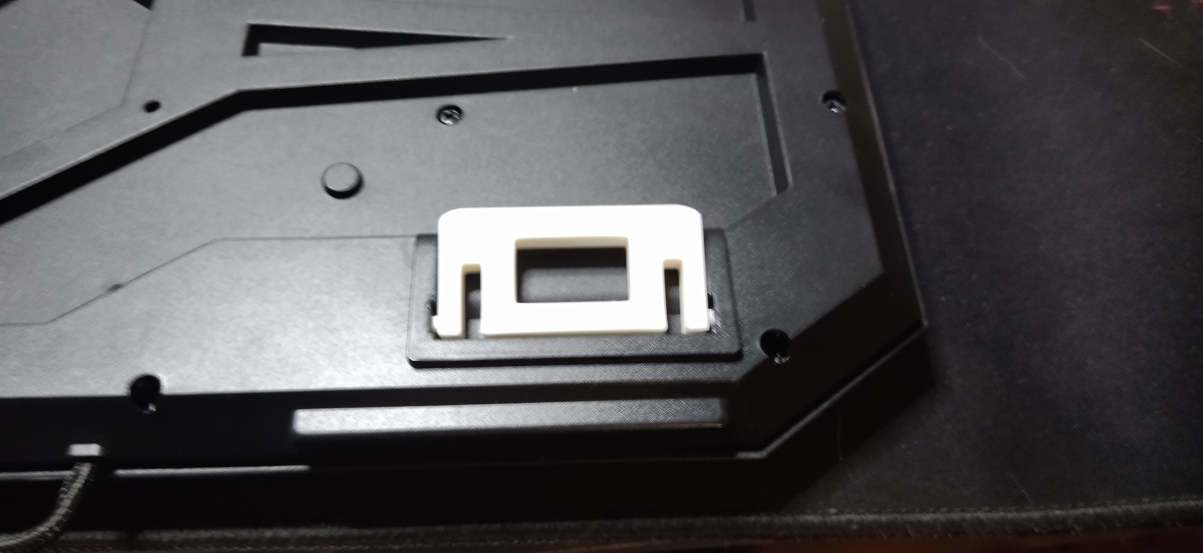 Ozone Blade keyboard flip-out replacement feet