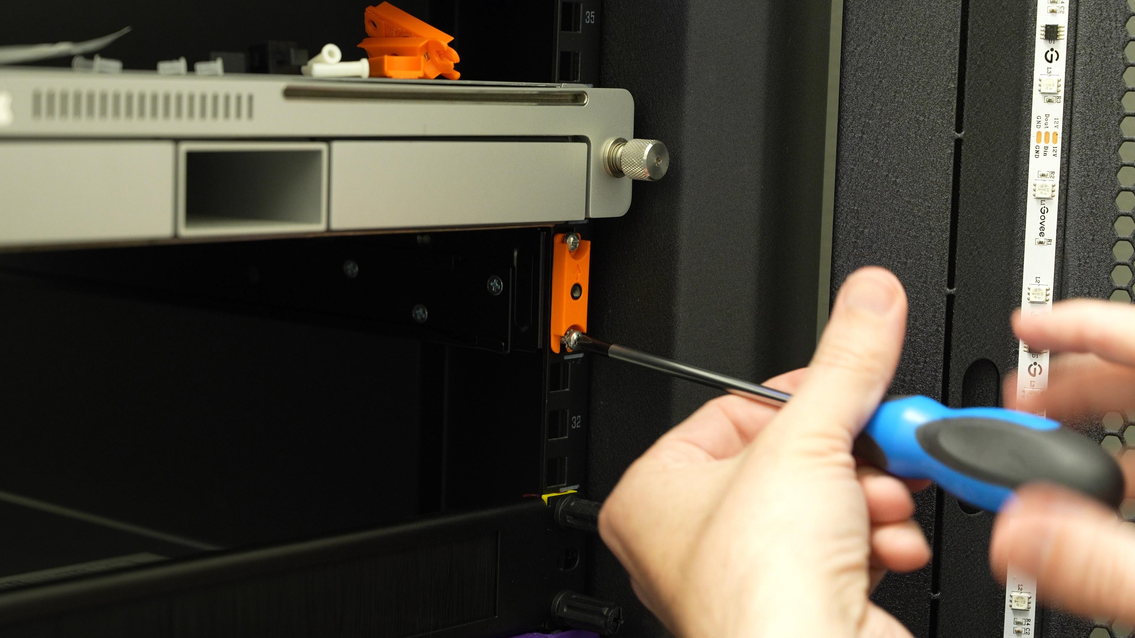 Intel Xserve Rackmount Spacer Bracket 805-7385