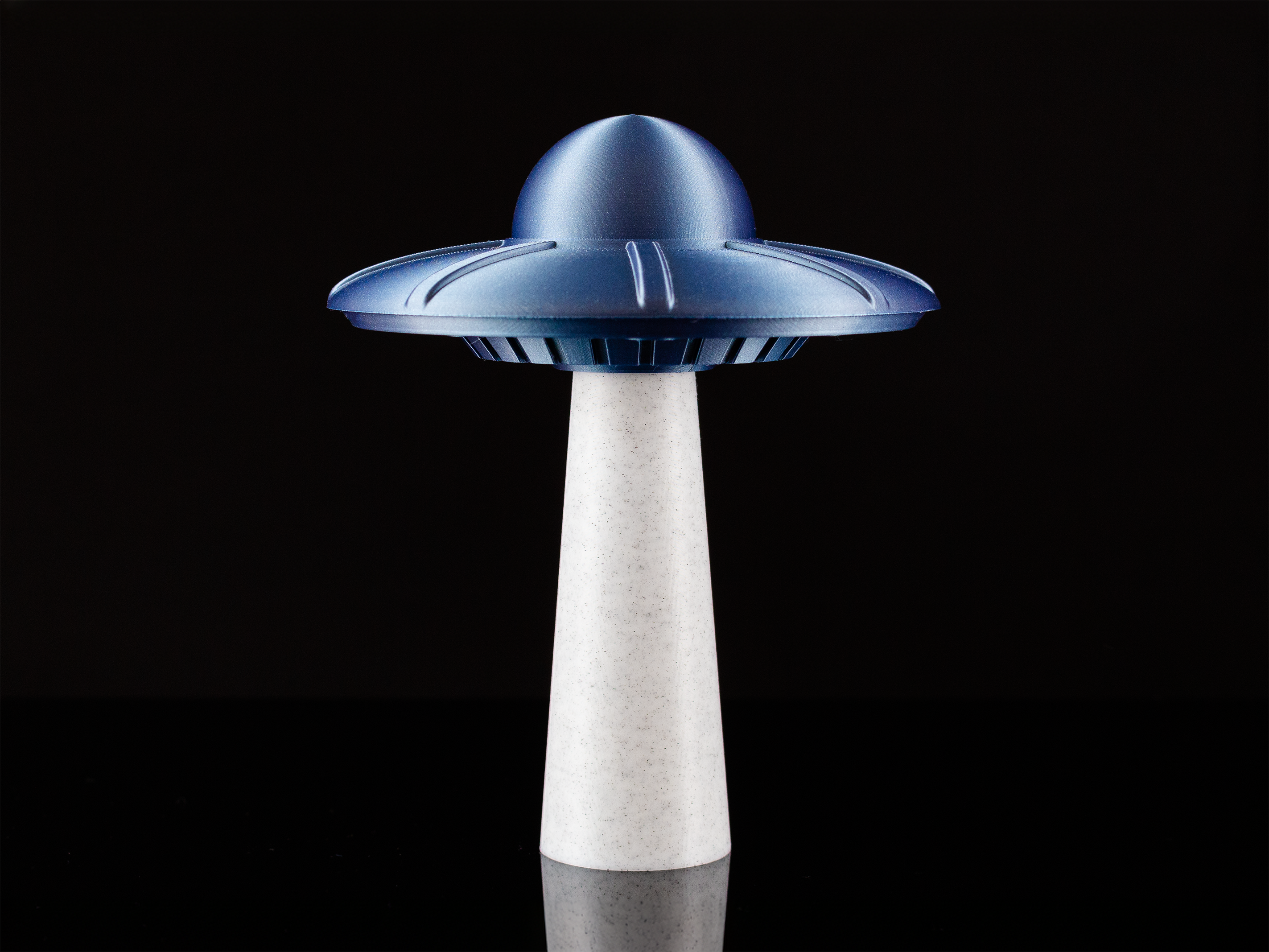 Minimalist UFO