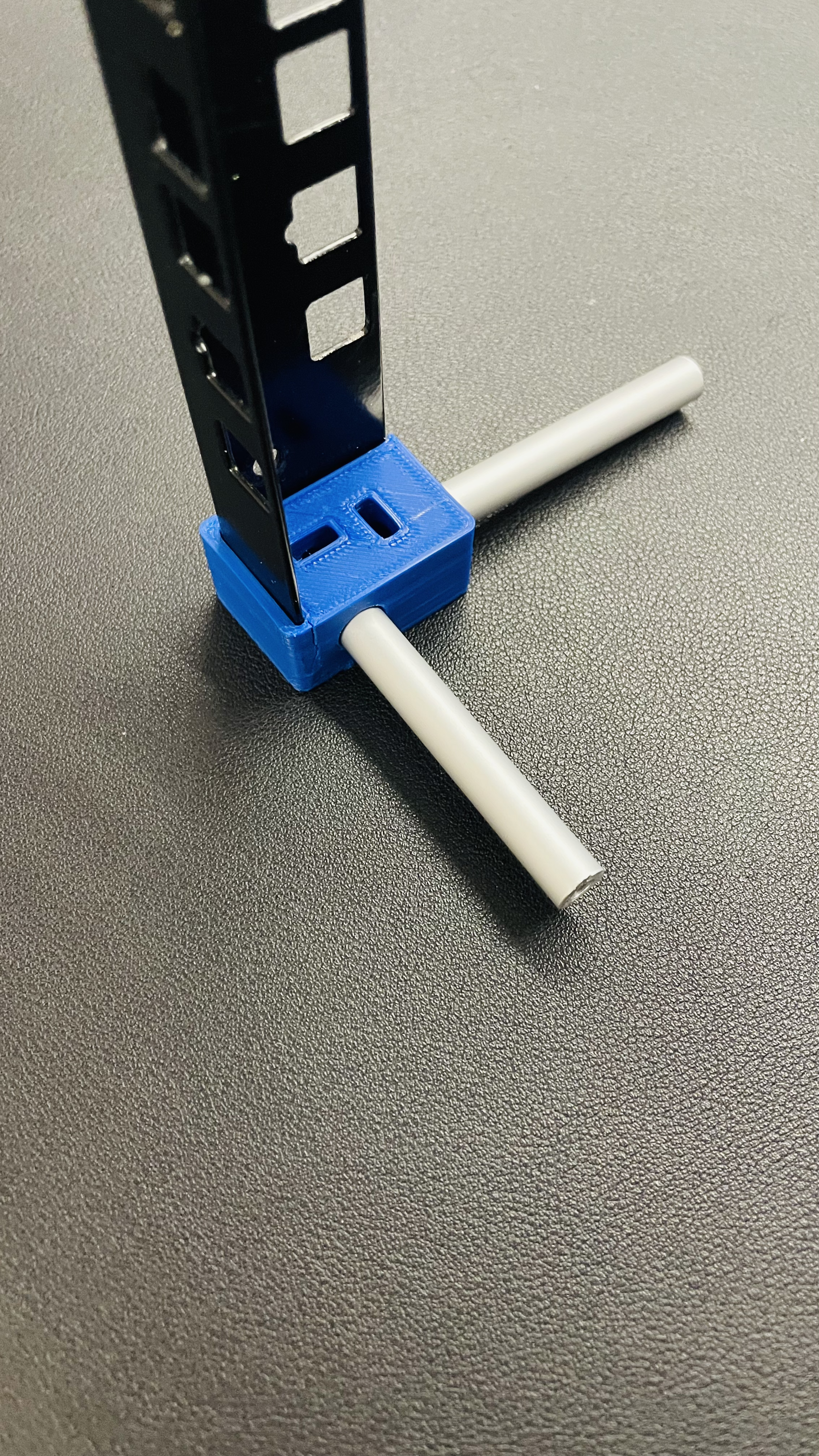 Miniatura 4 do modelo 3D Mini Server Rack