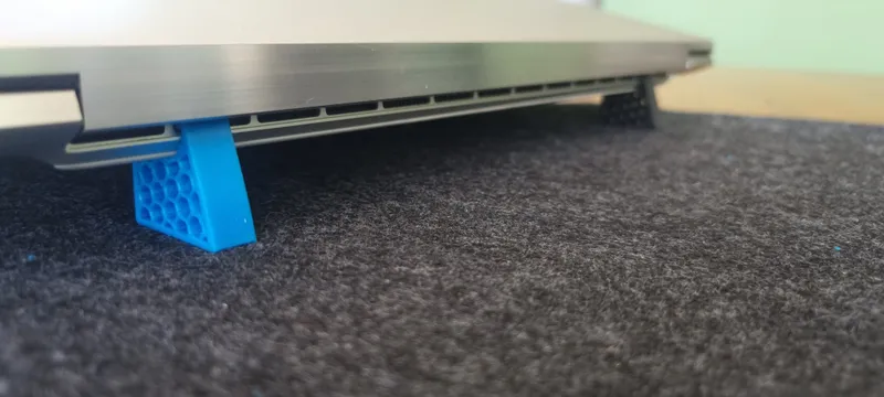 Dell XPS 9700 (2020) Riser / Ventilation Feet (v3.0) by 3DoM | Download ...