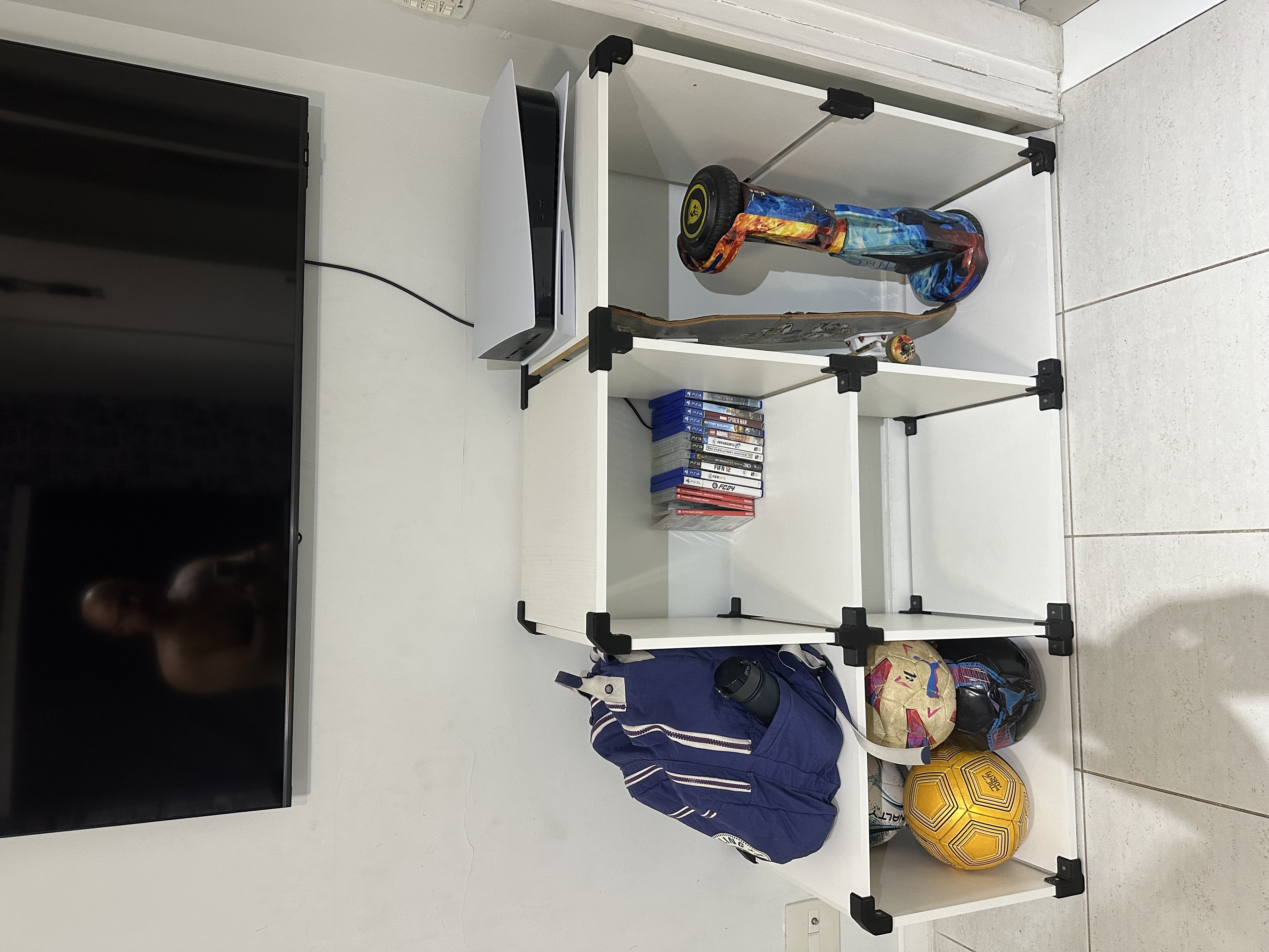 Modular furniture connectors