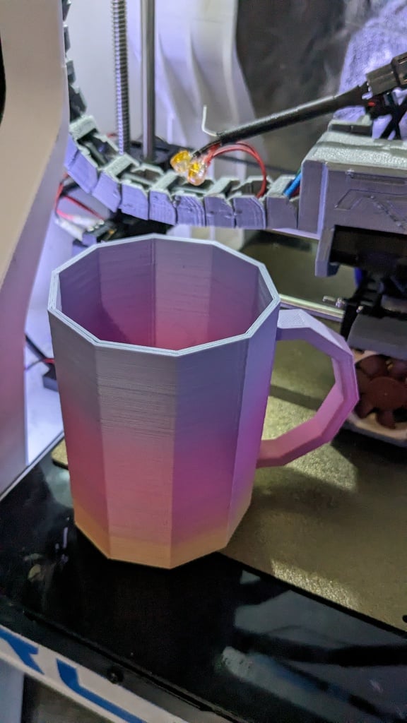 Polyhedral Mug Can Holder — miniatura 2
