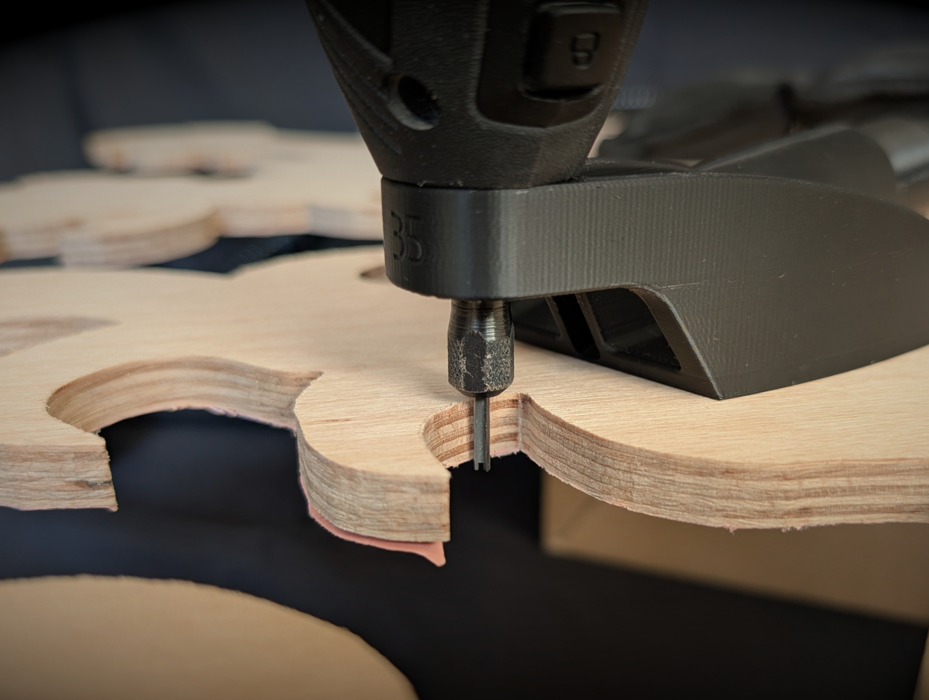 Freehand Edge Router Tool